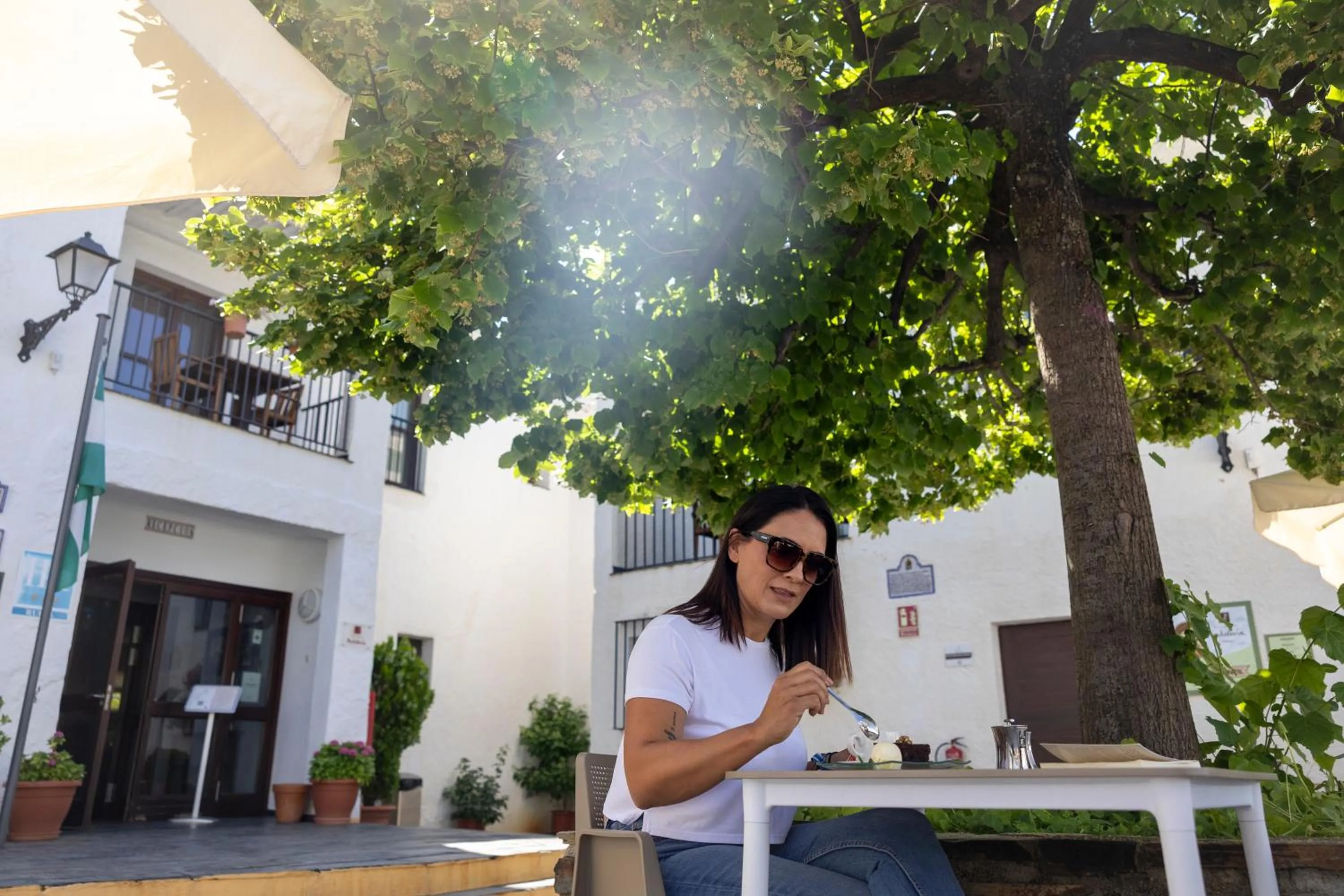 Restaurant/places to eat in Villa Turistica de Bubion