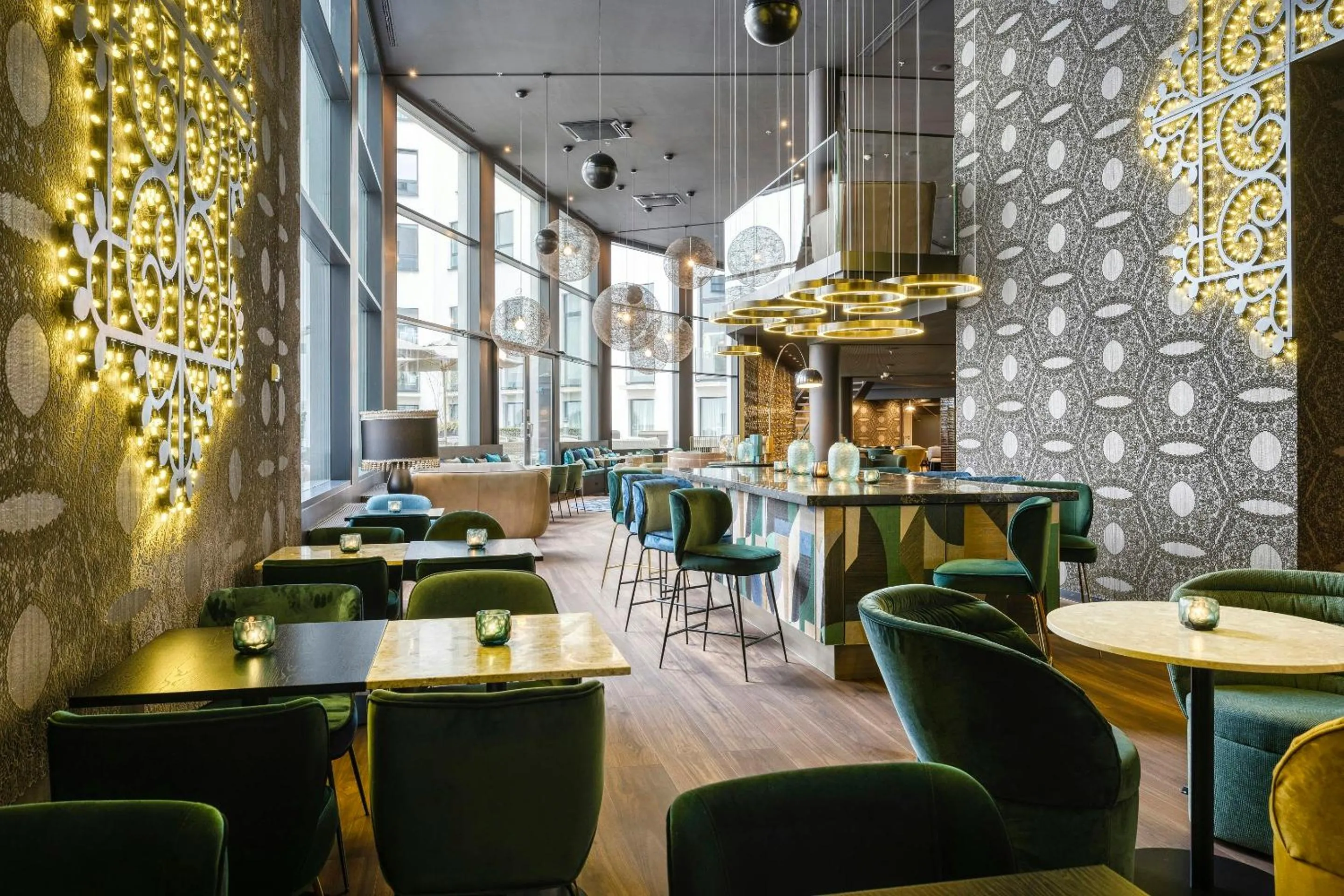 Lounge or bar in Motel One Brussels