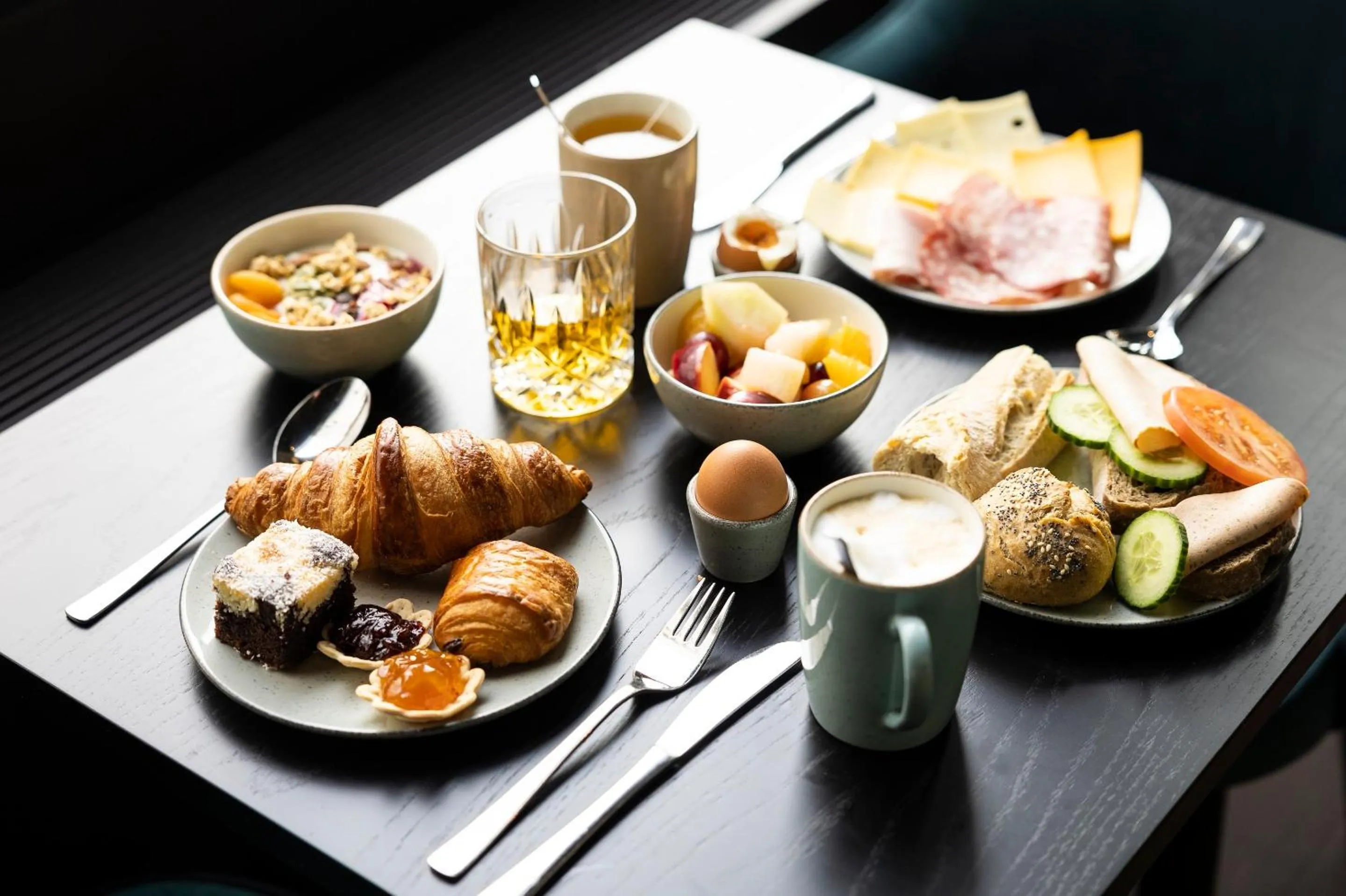 Buffet breakfast in Motel One Brussels