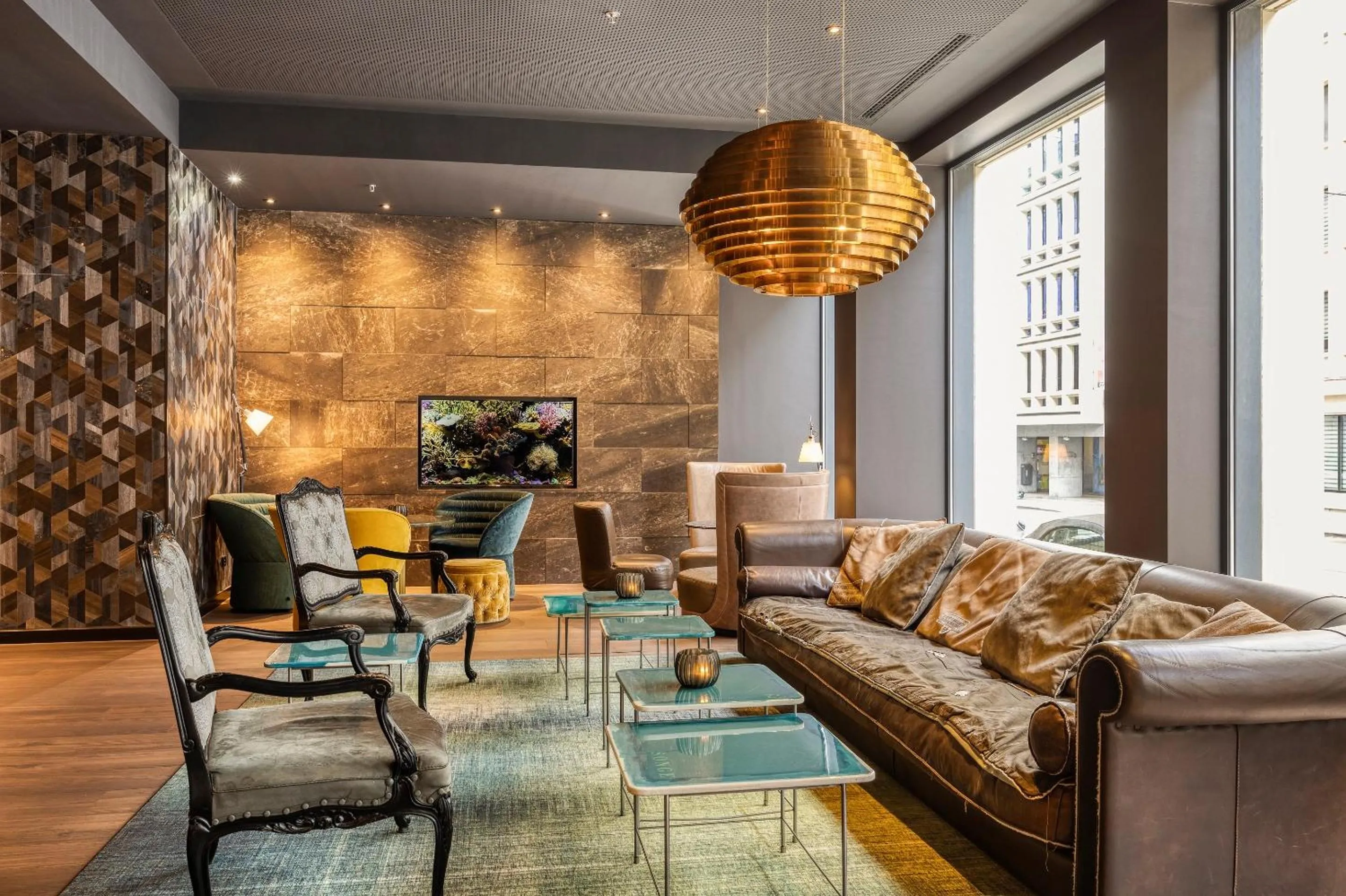 Lounge or bar in Motel One Brussels