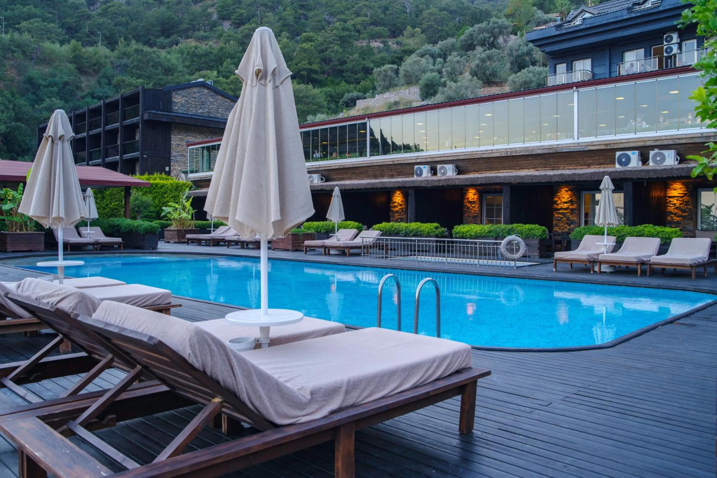 Property building in Manaspark Deluxe Hotel