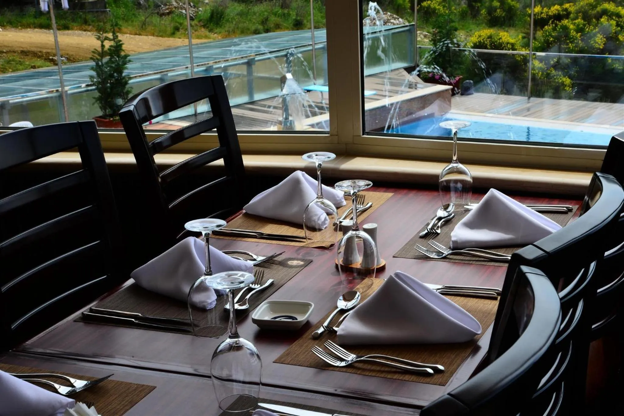 Restaurant/places to eat in Golden Lili Resort & Spa