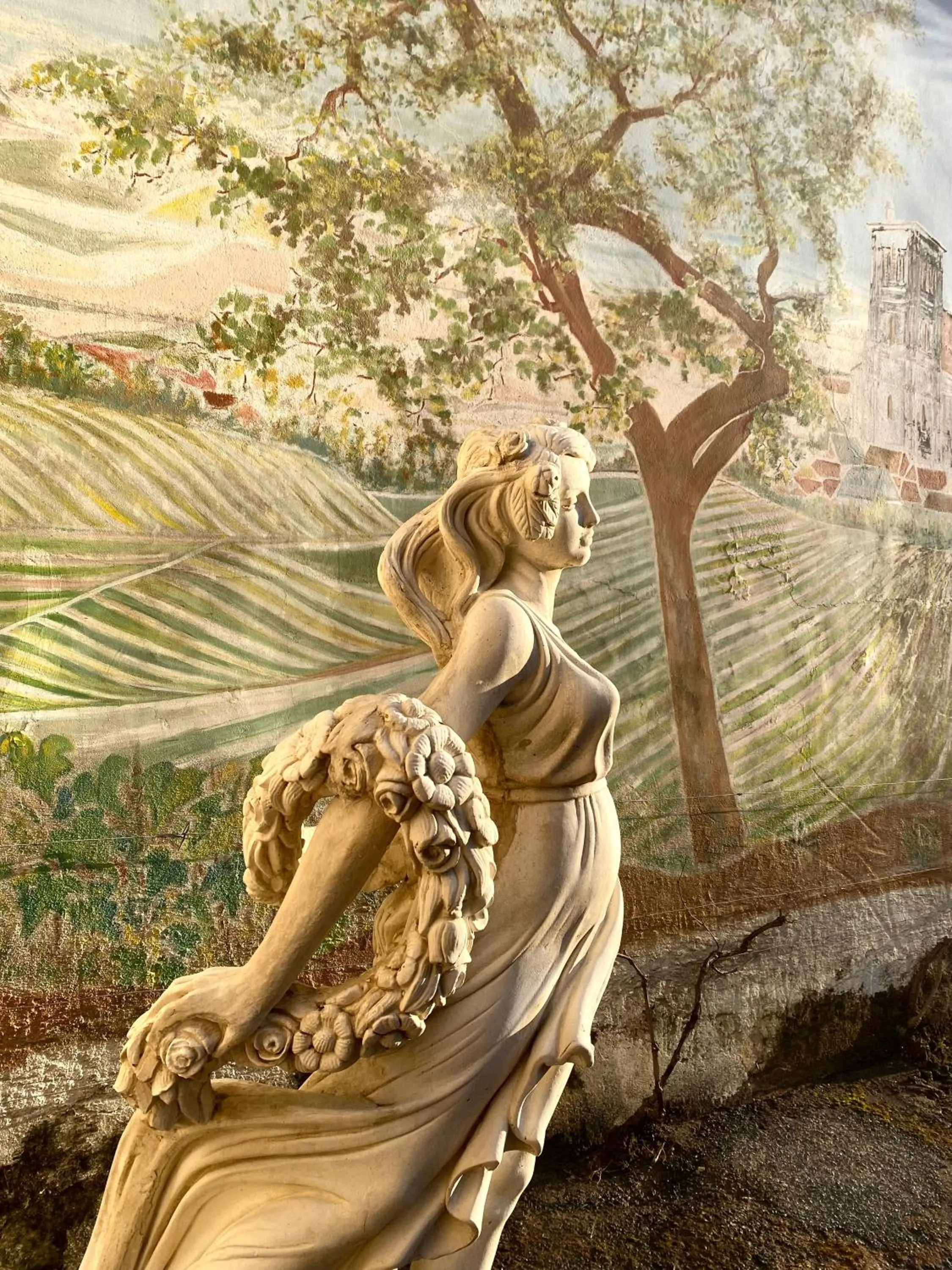 Decorative detail in Domaine du Cellier de la Couronne