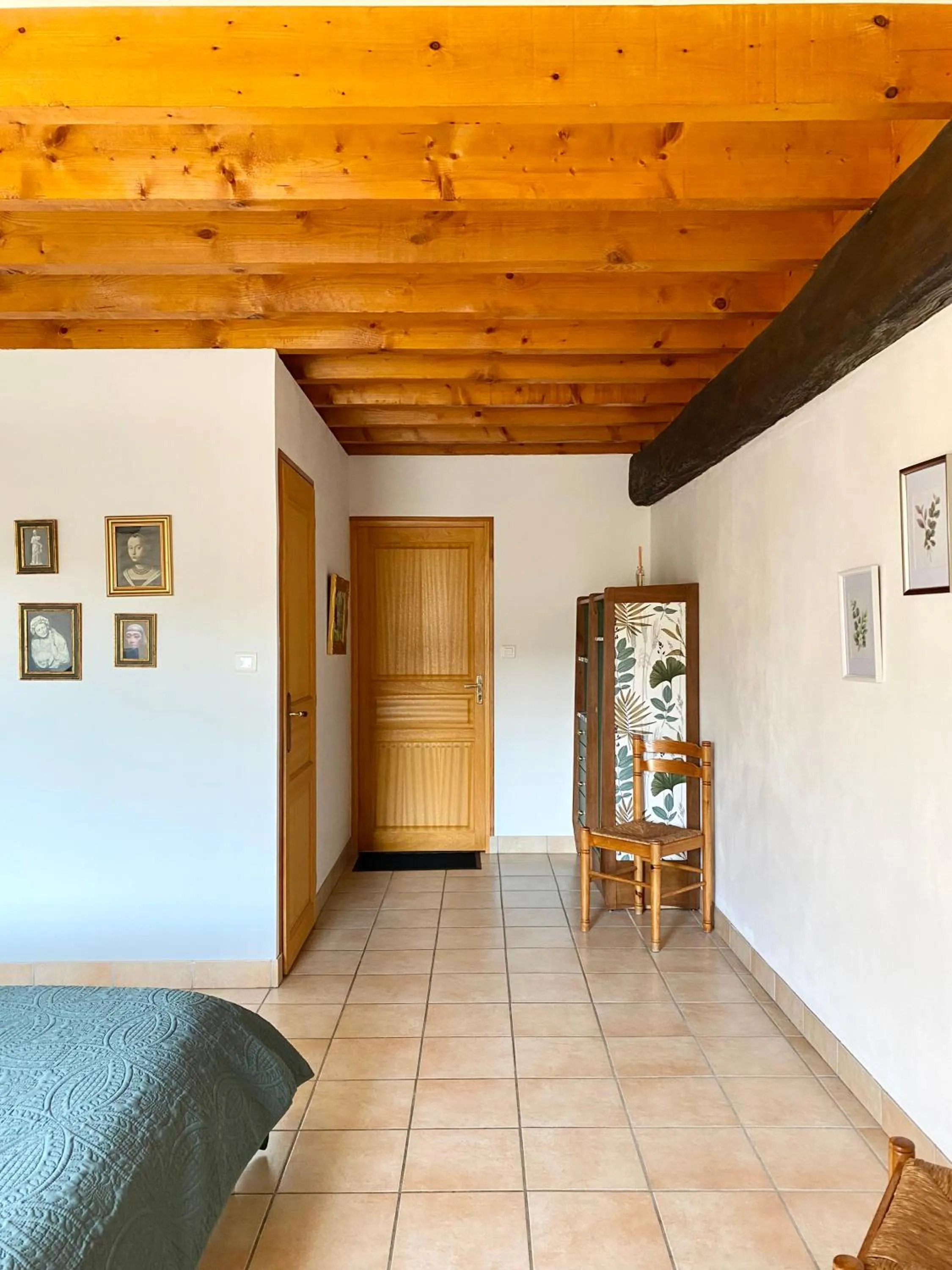 Photo of the whole room in Domaine du Cellier de la Couronne