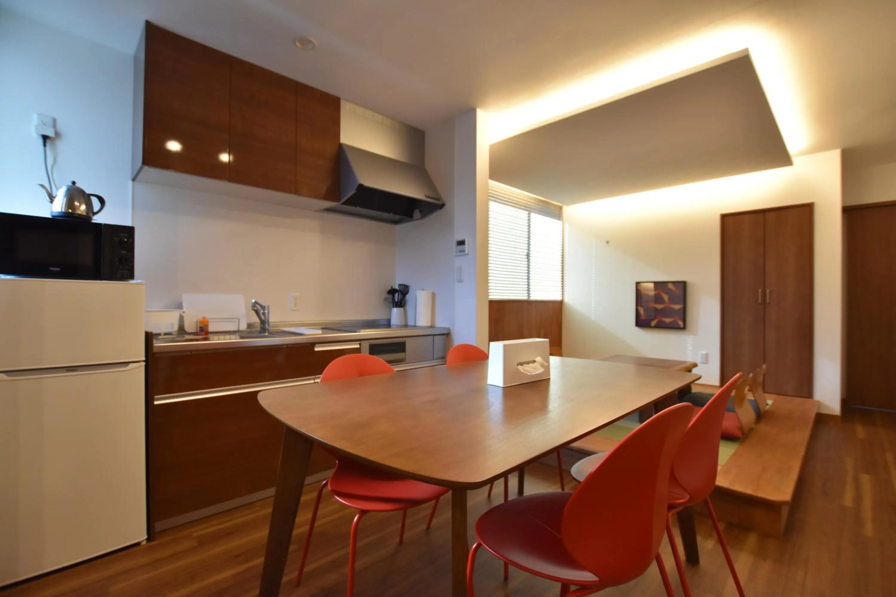 Dining area in PrimeRoom別府 TATAMIsuite