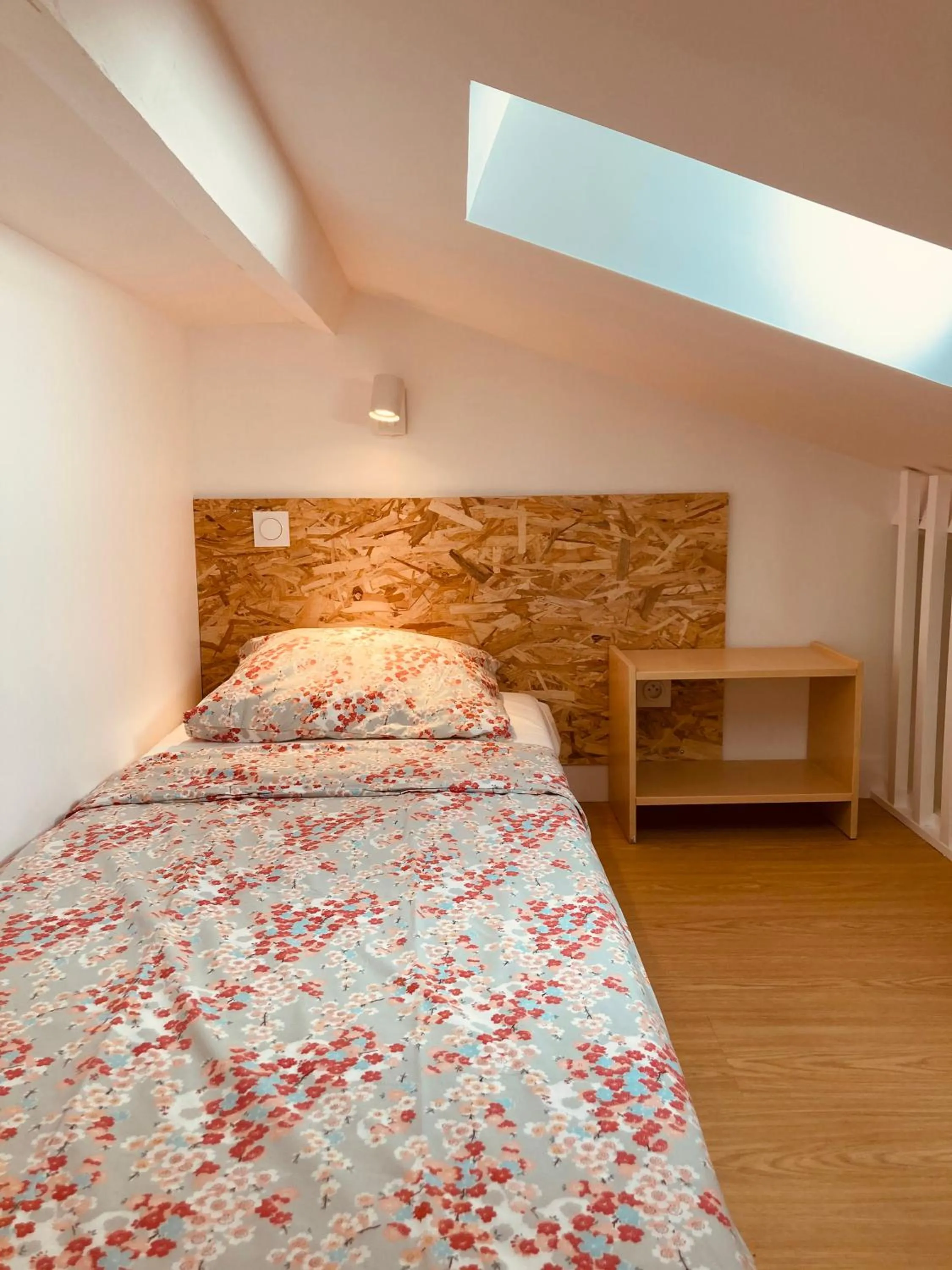 children, Bed in Résidence Thibaud