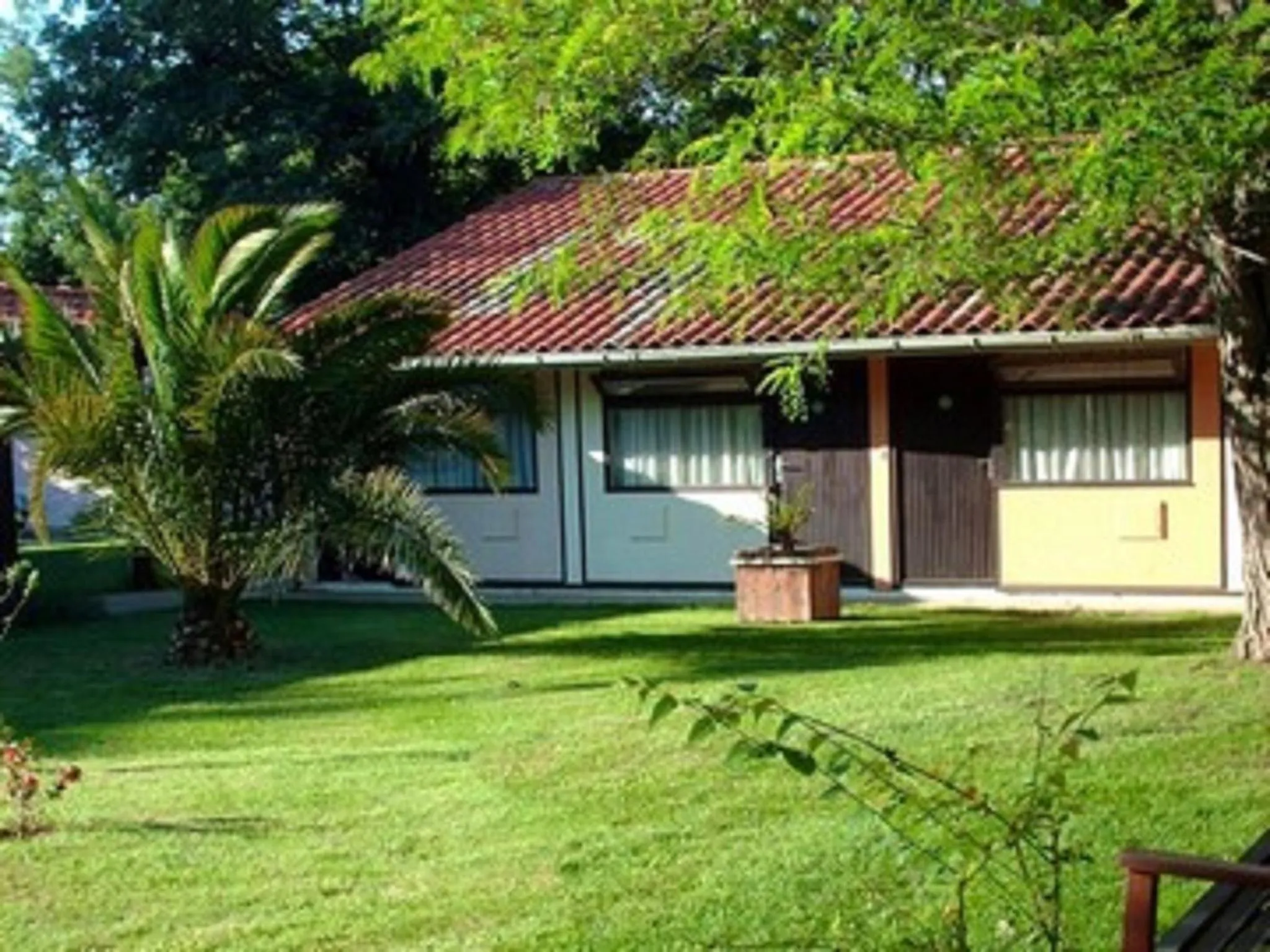 Facade/entrance in Résidence Thibaud