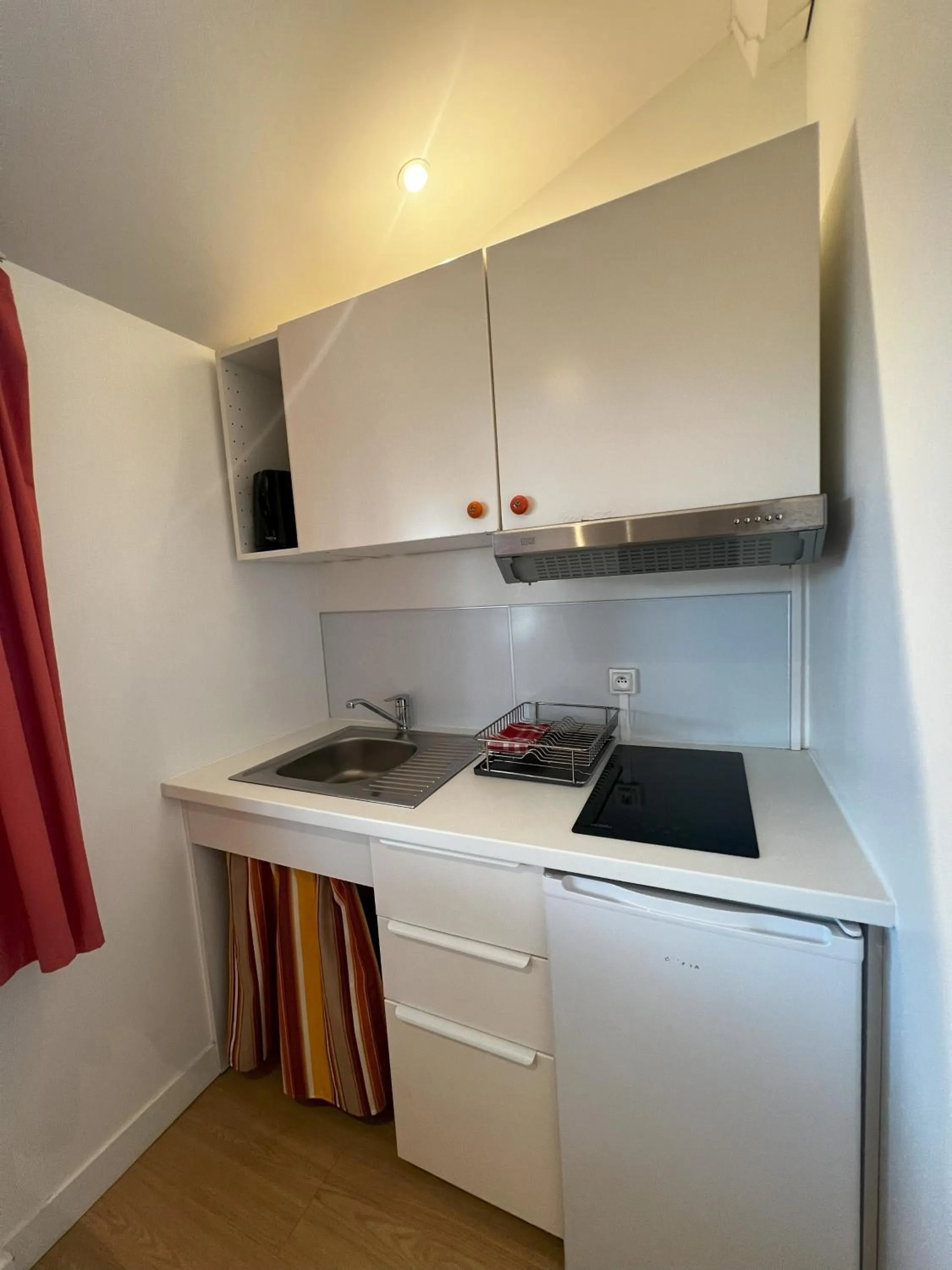 Kitchen or kitchenette in Résidence Thibaud