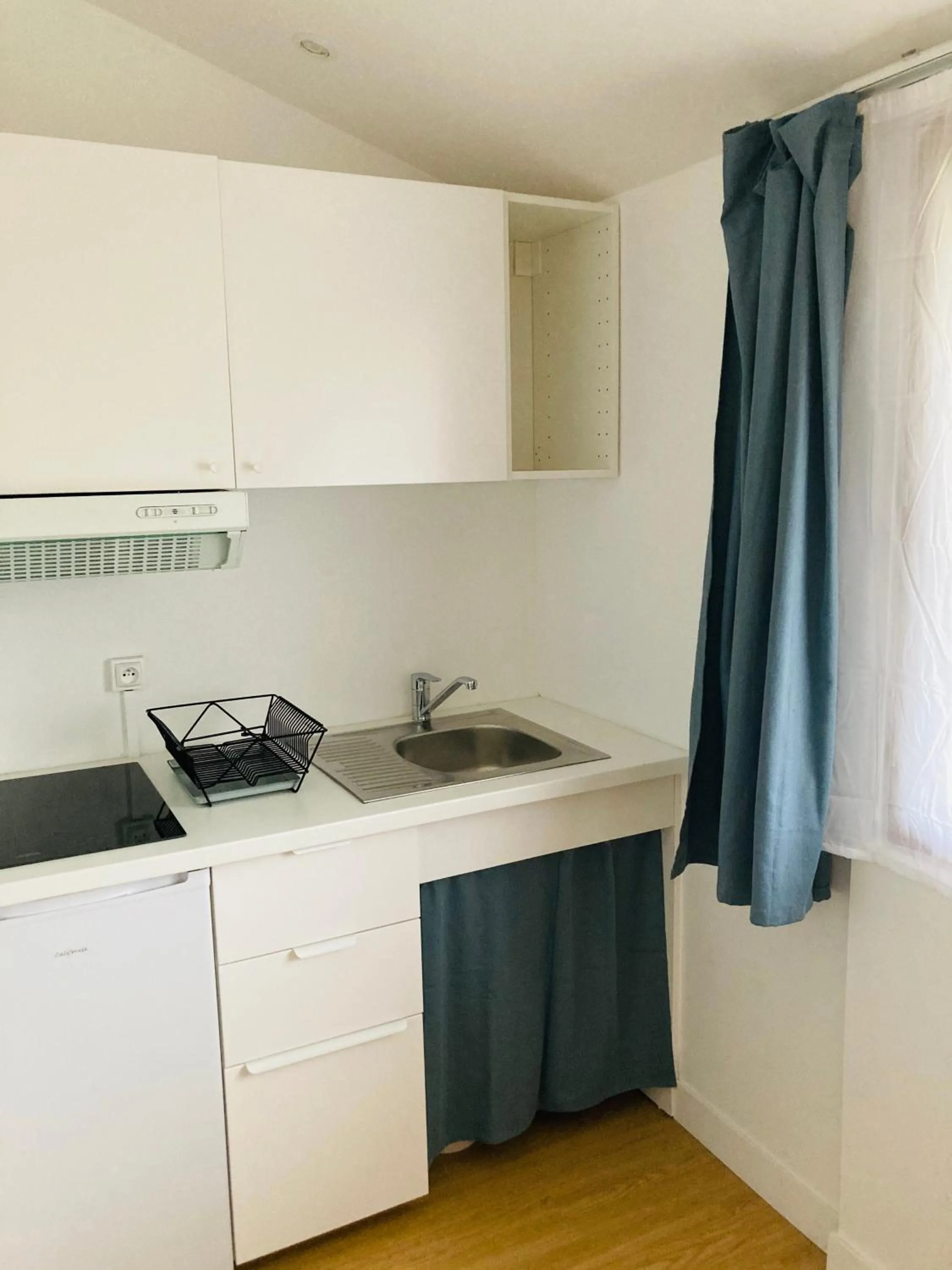 Kitchen or kitchenette in Résidence Thibaud