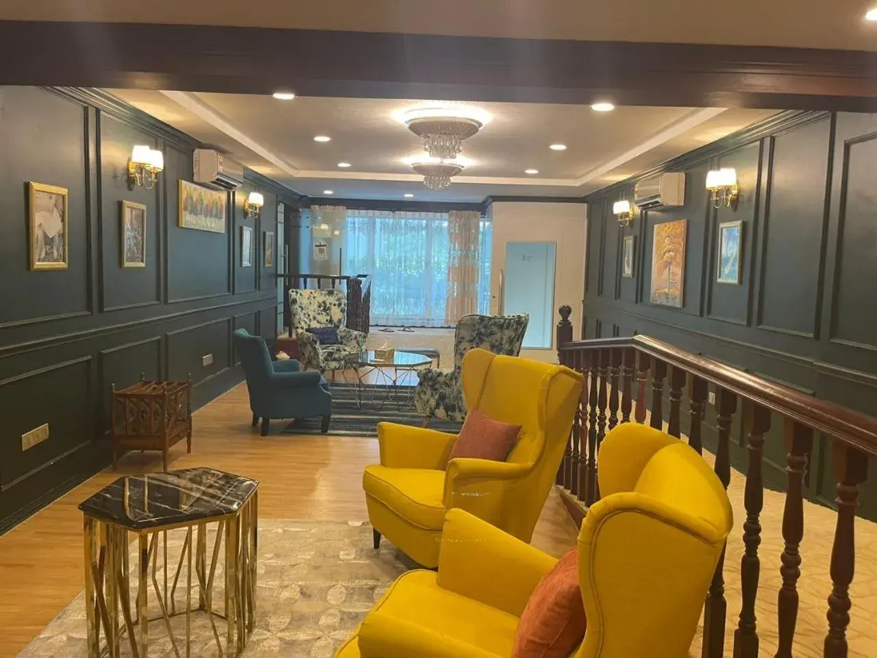 Standard Queen Room in Grand Illusyin Standard Queen Room in Grand Illusyin