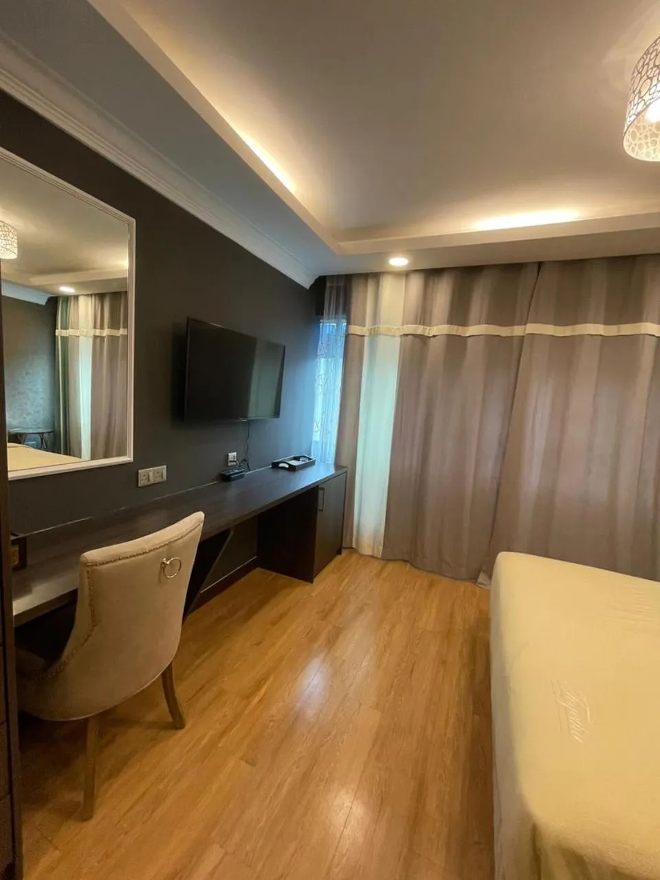 Communal lounge/ TV room in Grand Illusyin