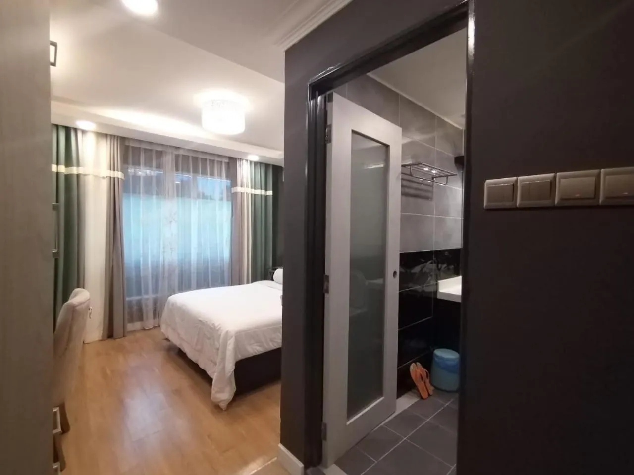 Bed in Grand Illusyin