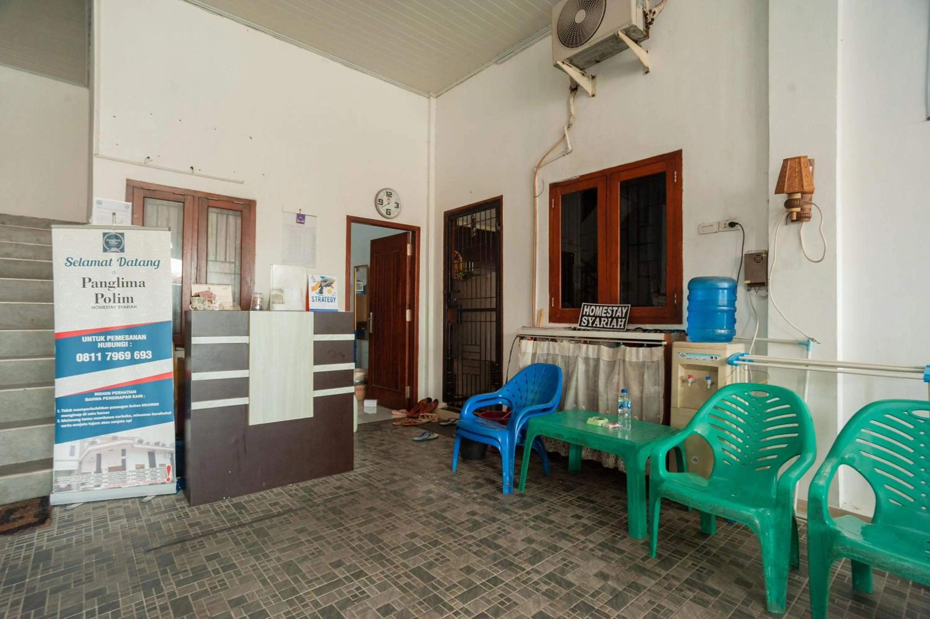 Lobby or reception in RedDoorz Syariah @ Jalan Panglima Polim Lampung