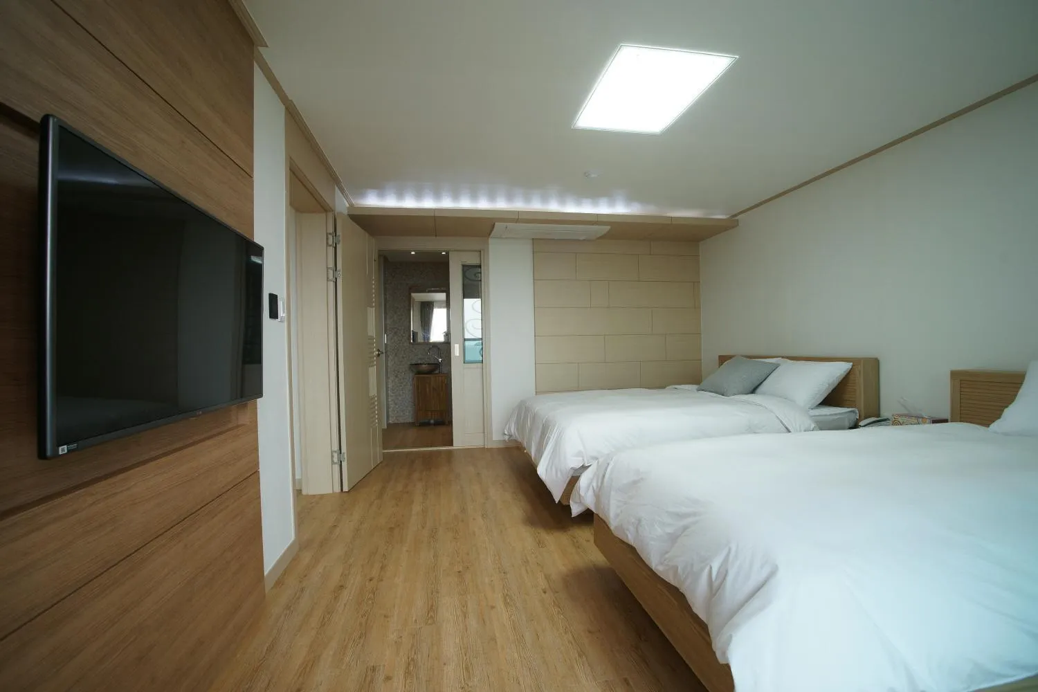 Bed in The Beach Pension