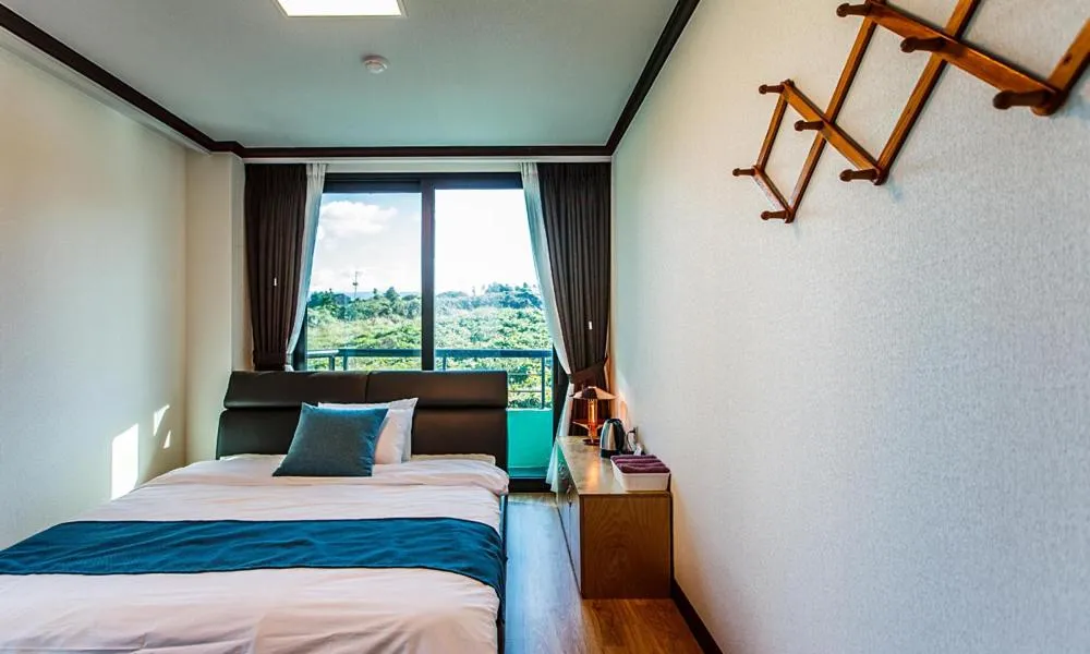 Bed in Cutie Pie Hotel