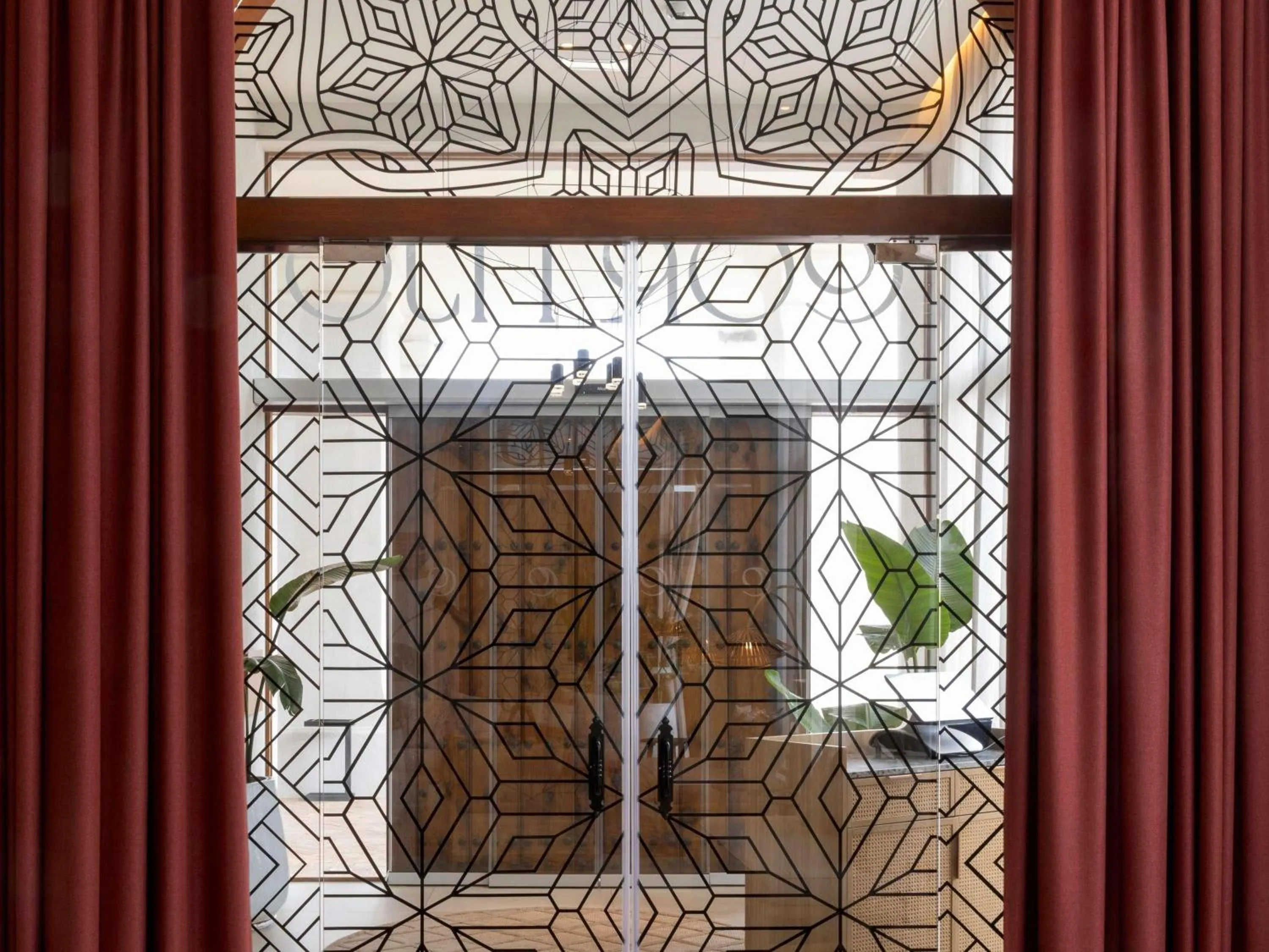 Restaurant/places to eat in SO/ Sotogrande Spa & Golf Resort Hotel