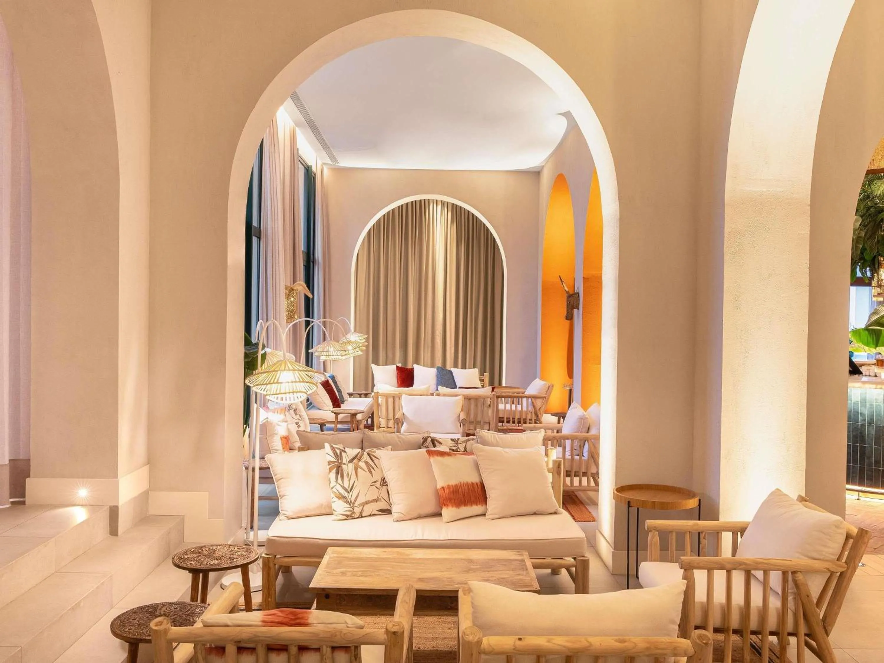 Restaurant/places to eat in SO/ Sotogrande Spa & Golf Resort Hotel