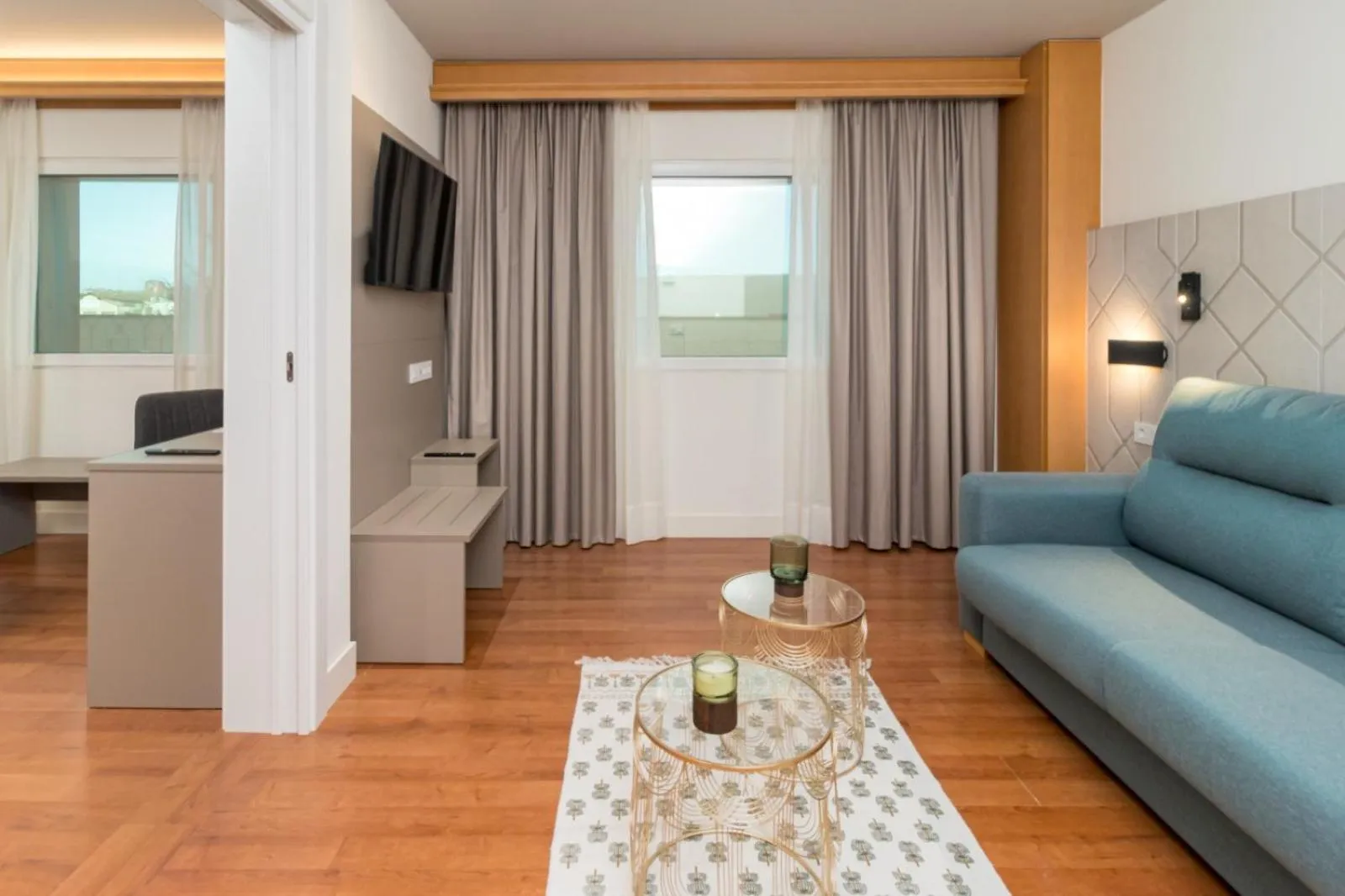 Living room in Hotel Puerta Santander