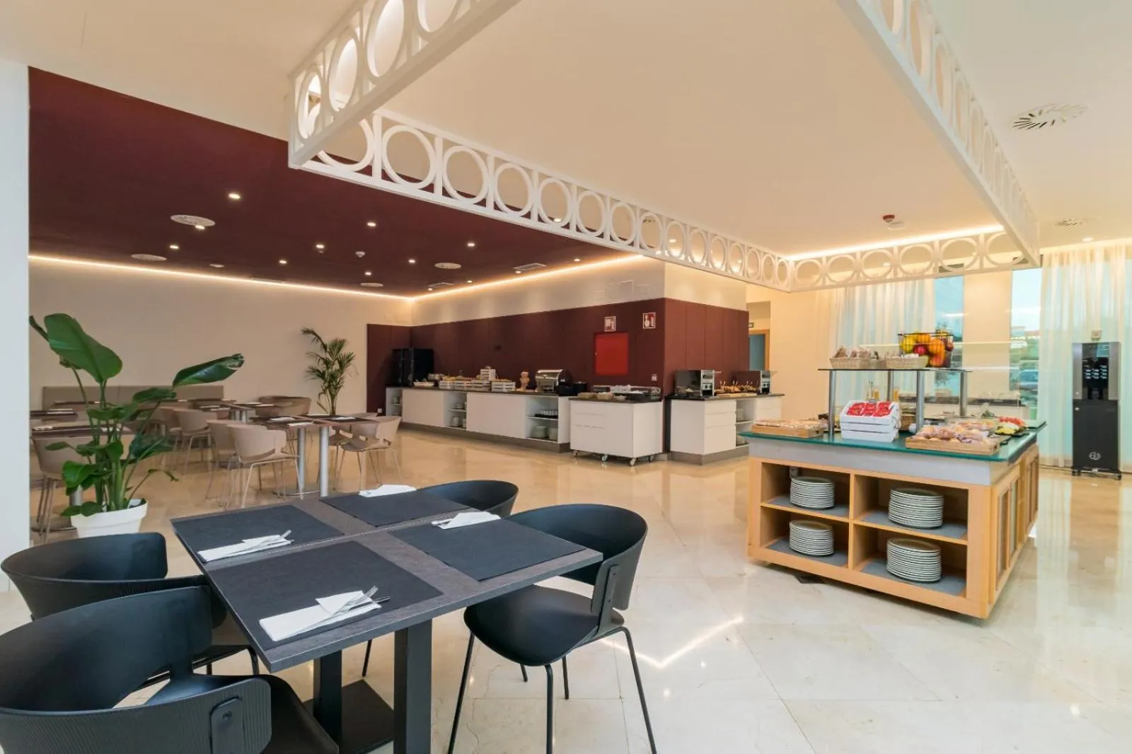 Buffet breakfast in Hotel Puerta Santander