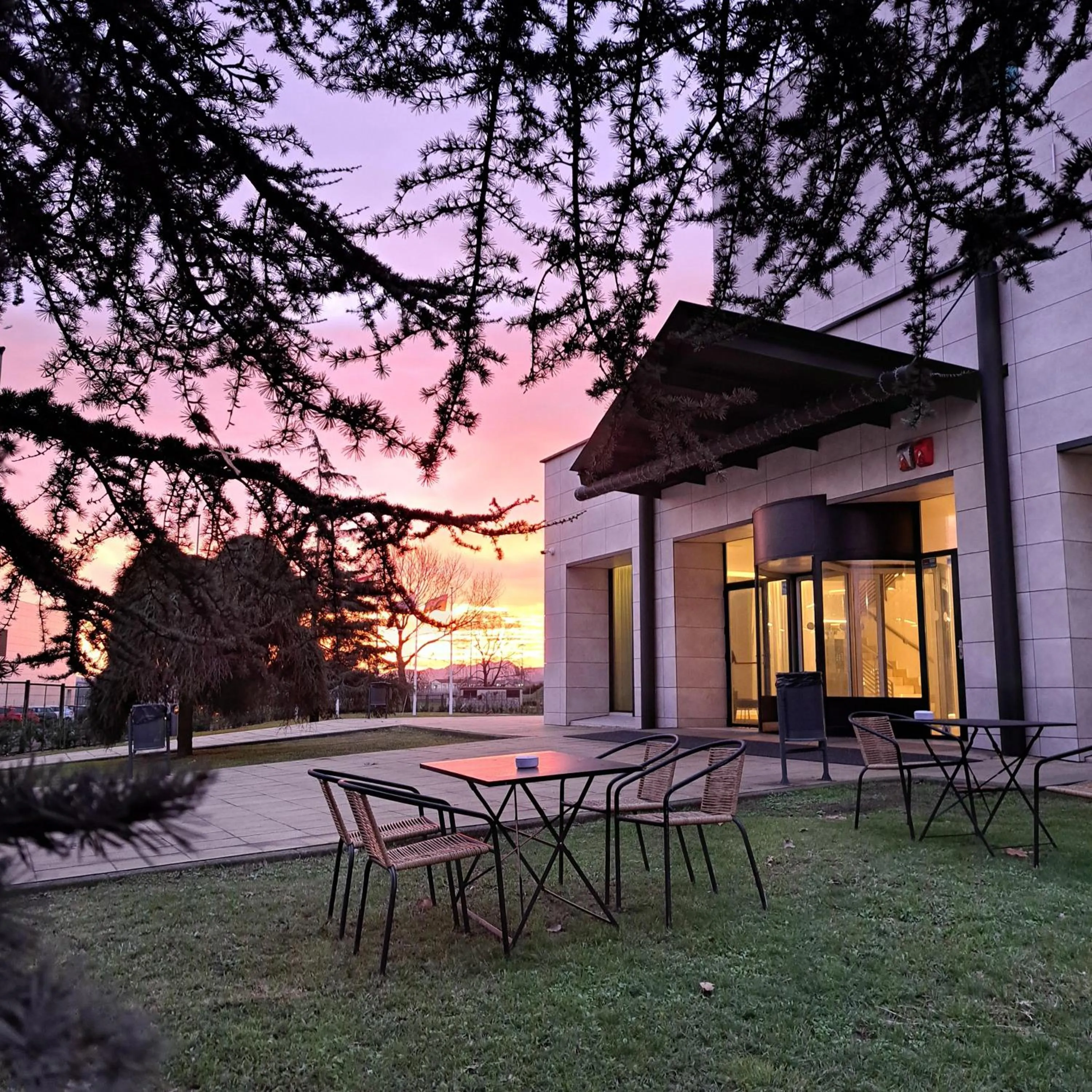 Facade/entrance in Hotel Puerta Santander