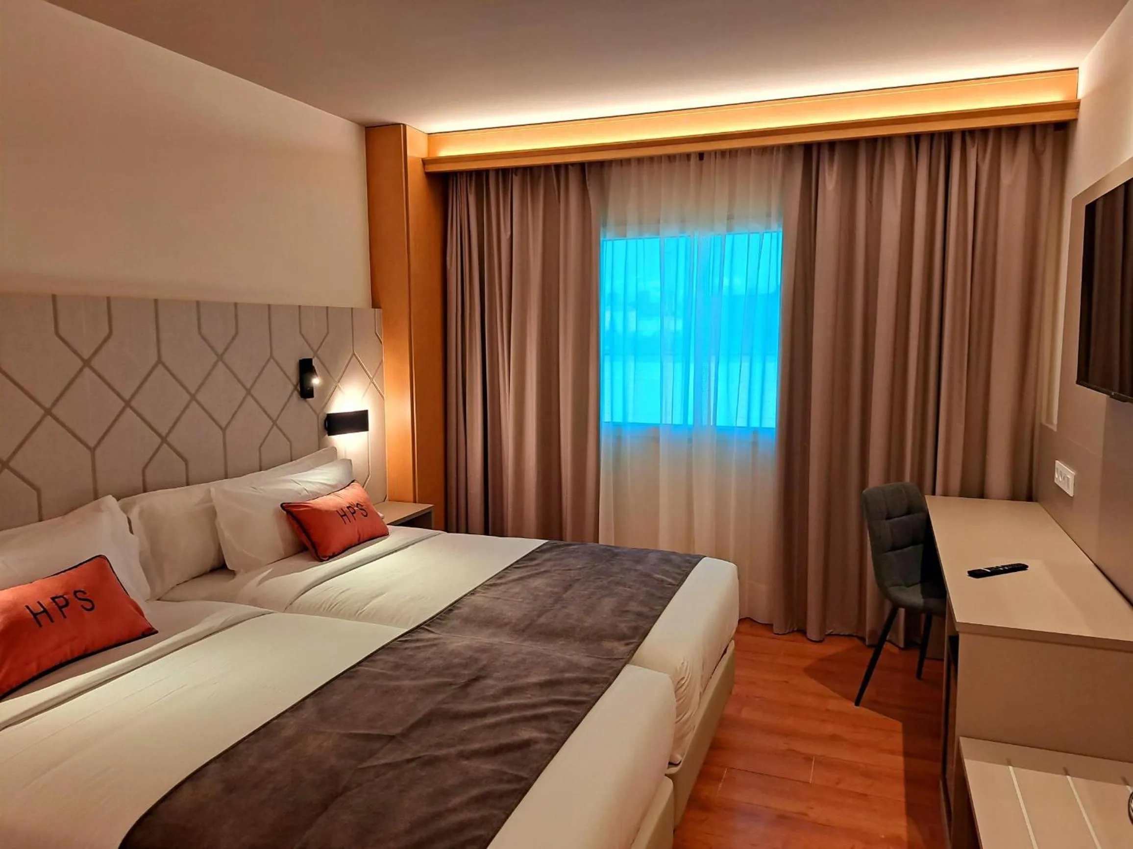 Bedroom, Bed in Hotel Puerta Santander