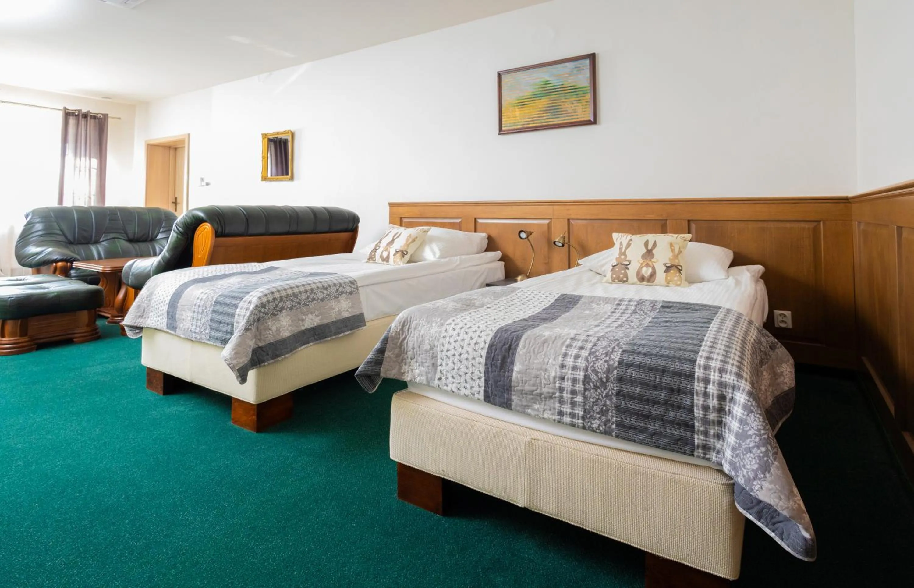 Photo of the whole room, Bed in Hotel Sandro Silver & Spichlerz Antoniny