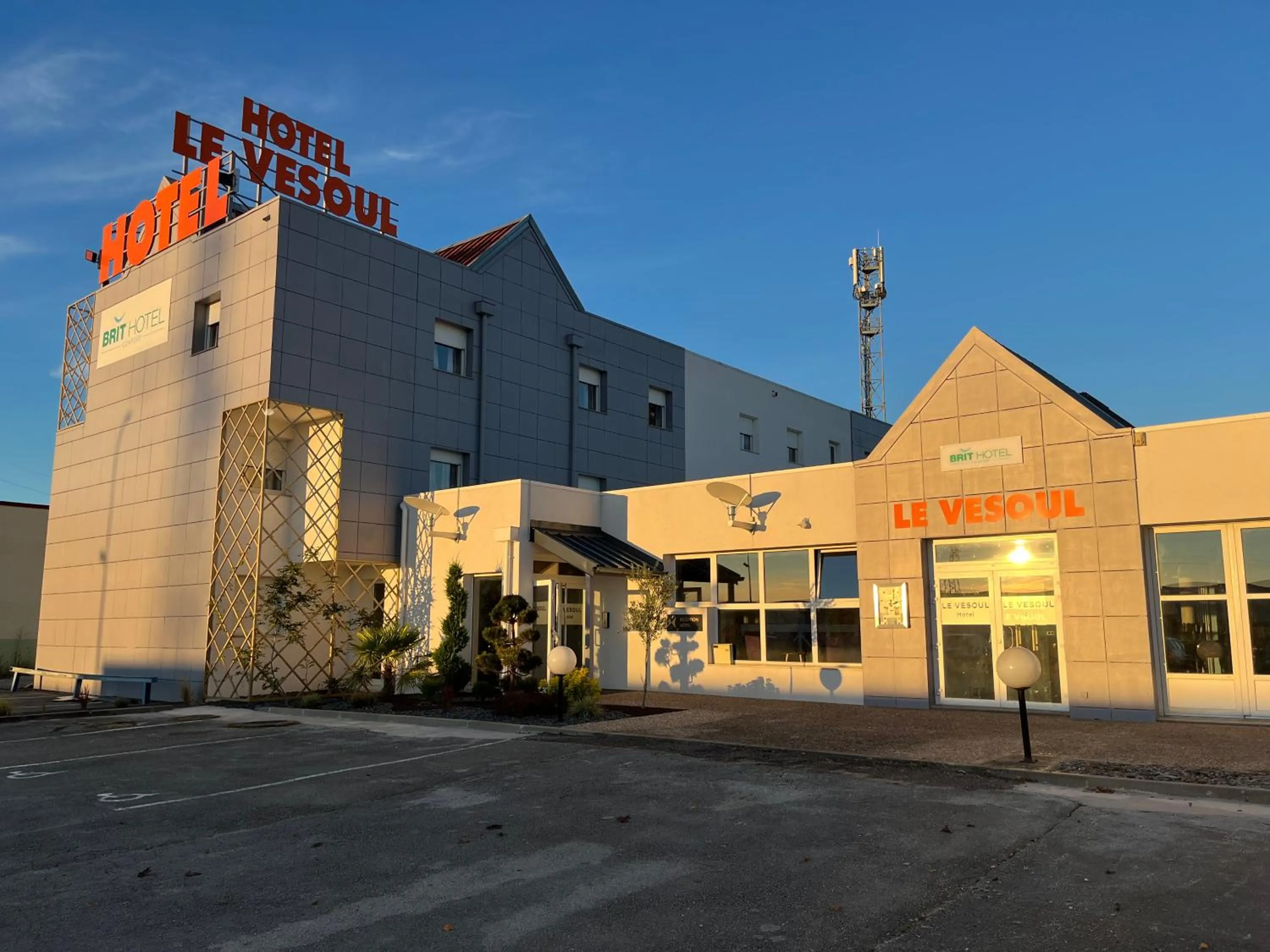 Property building in BRIT HOTEL LE VESOUL