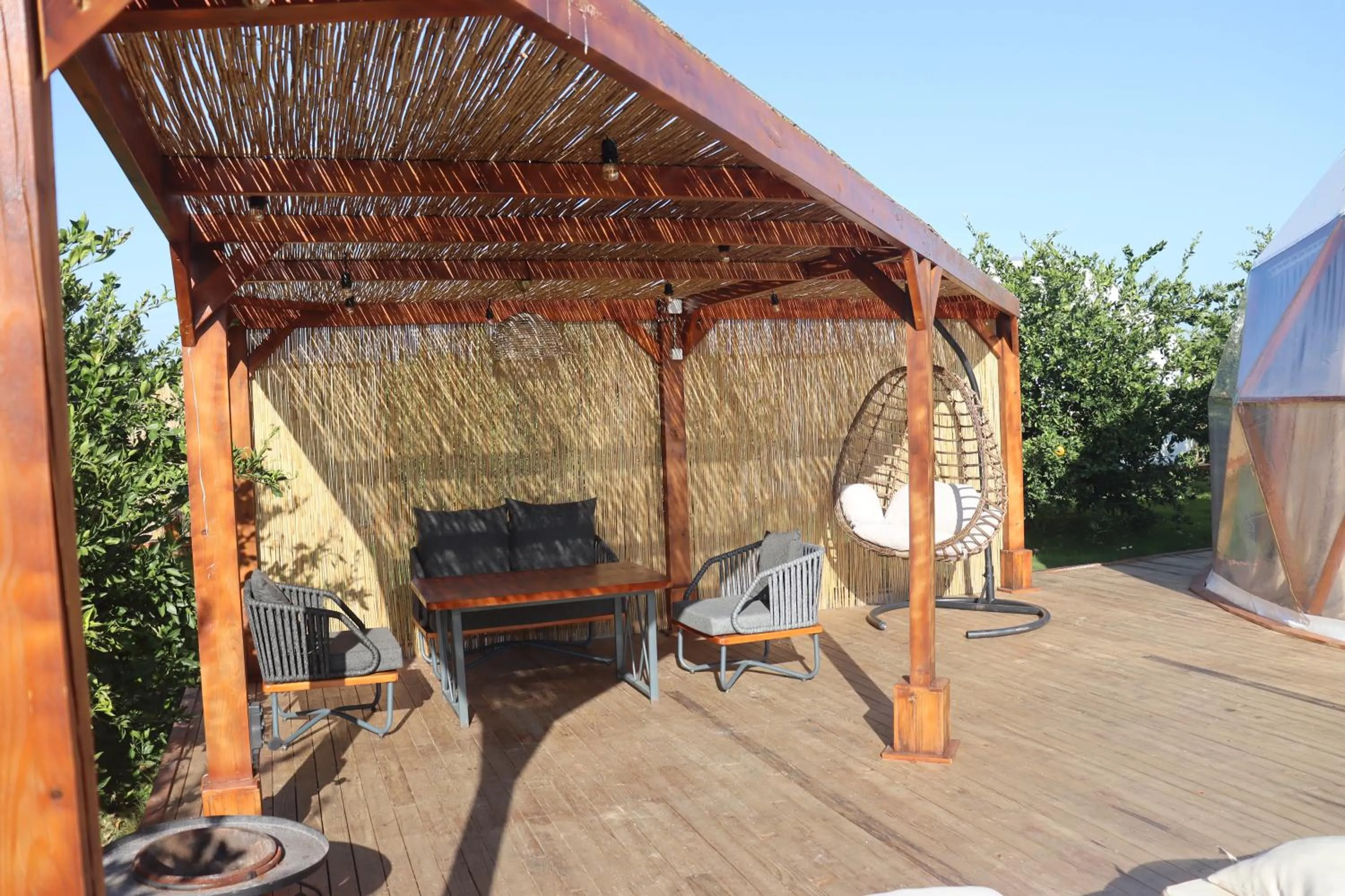 Patio in Mandalin Glamping