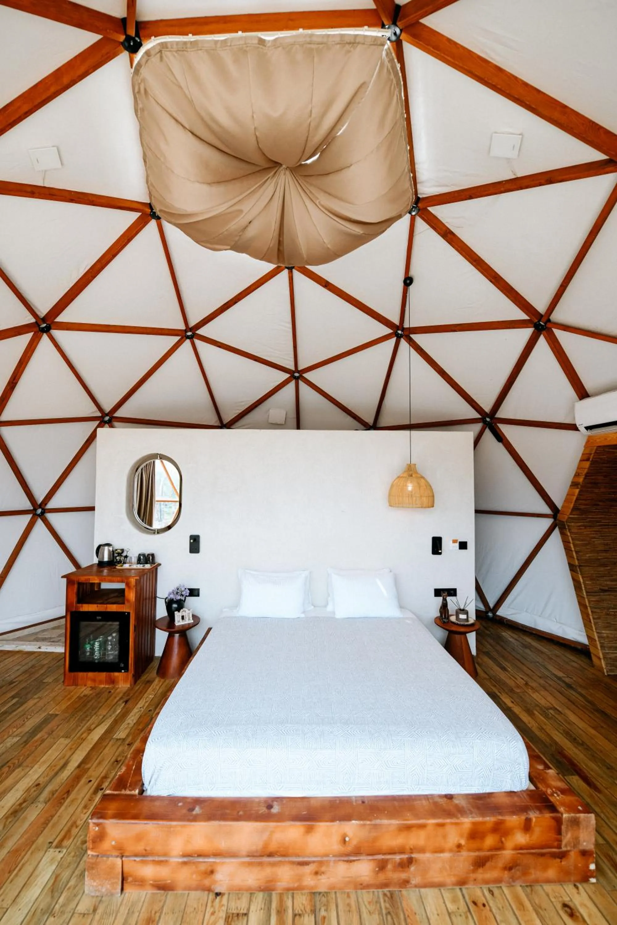 Bed in Mandalin Glamping