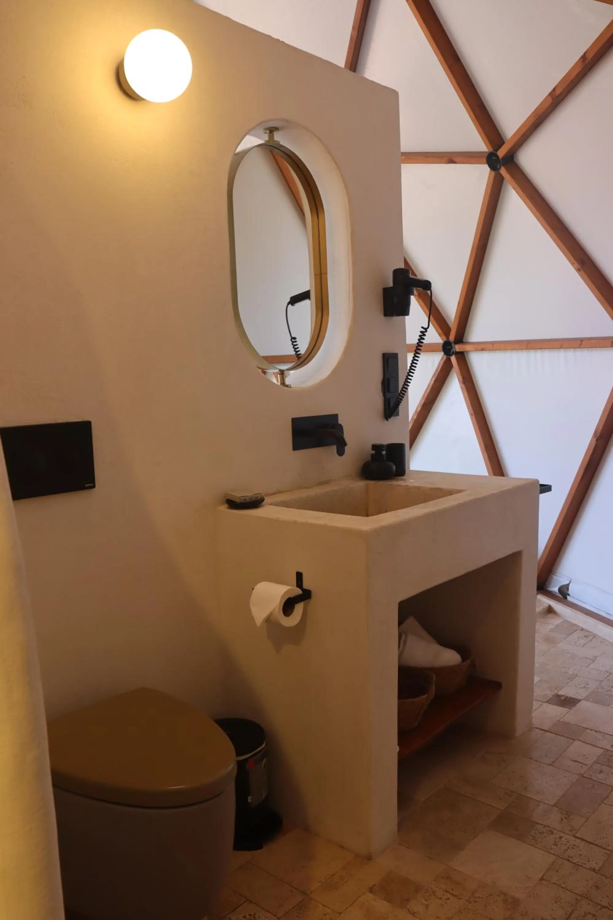 Toilet in Mandalin Glamping