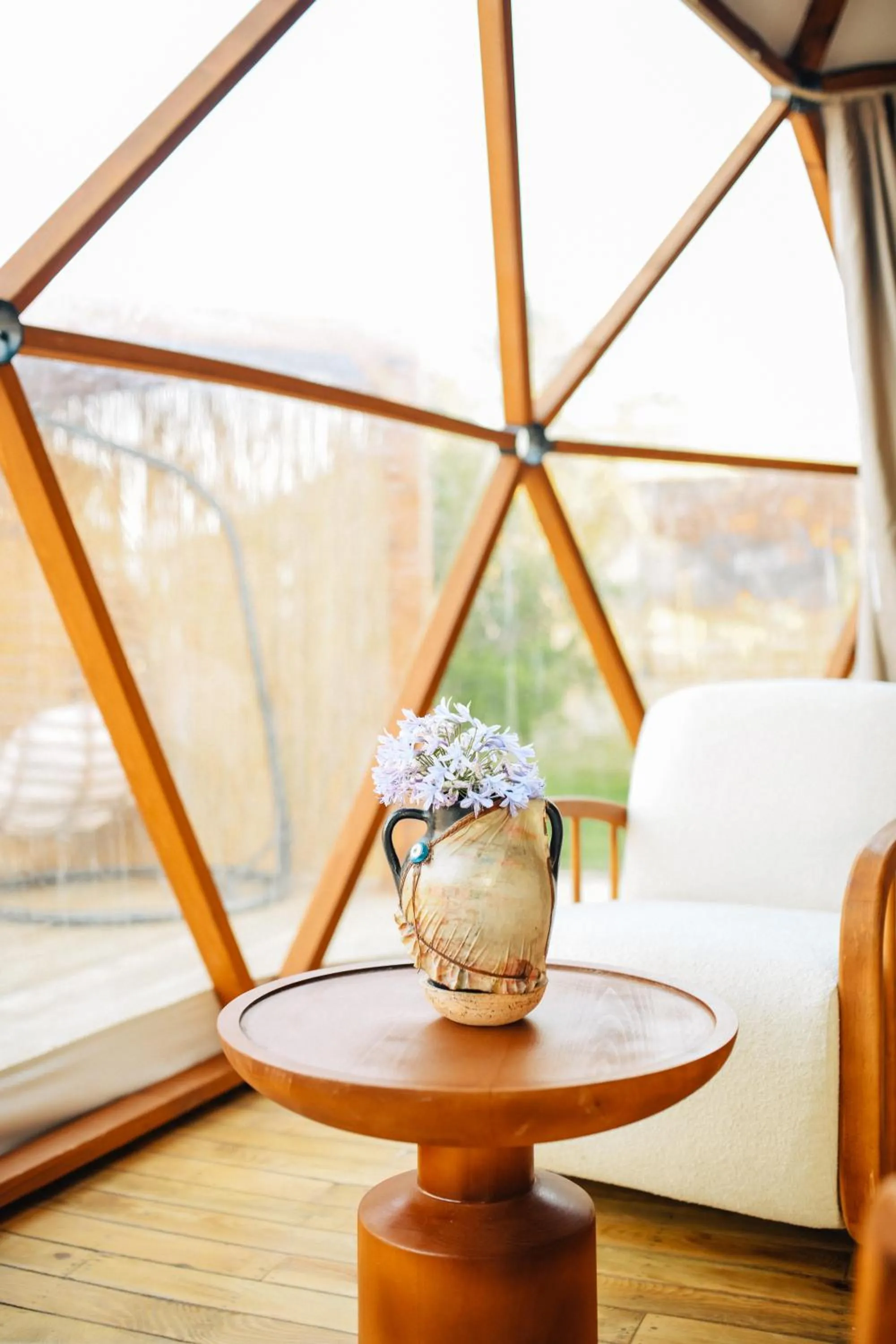 Living room in Mandalin Glamping