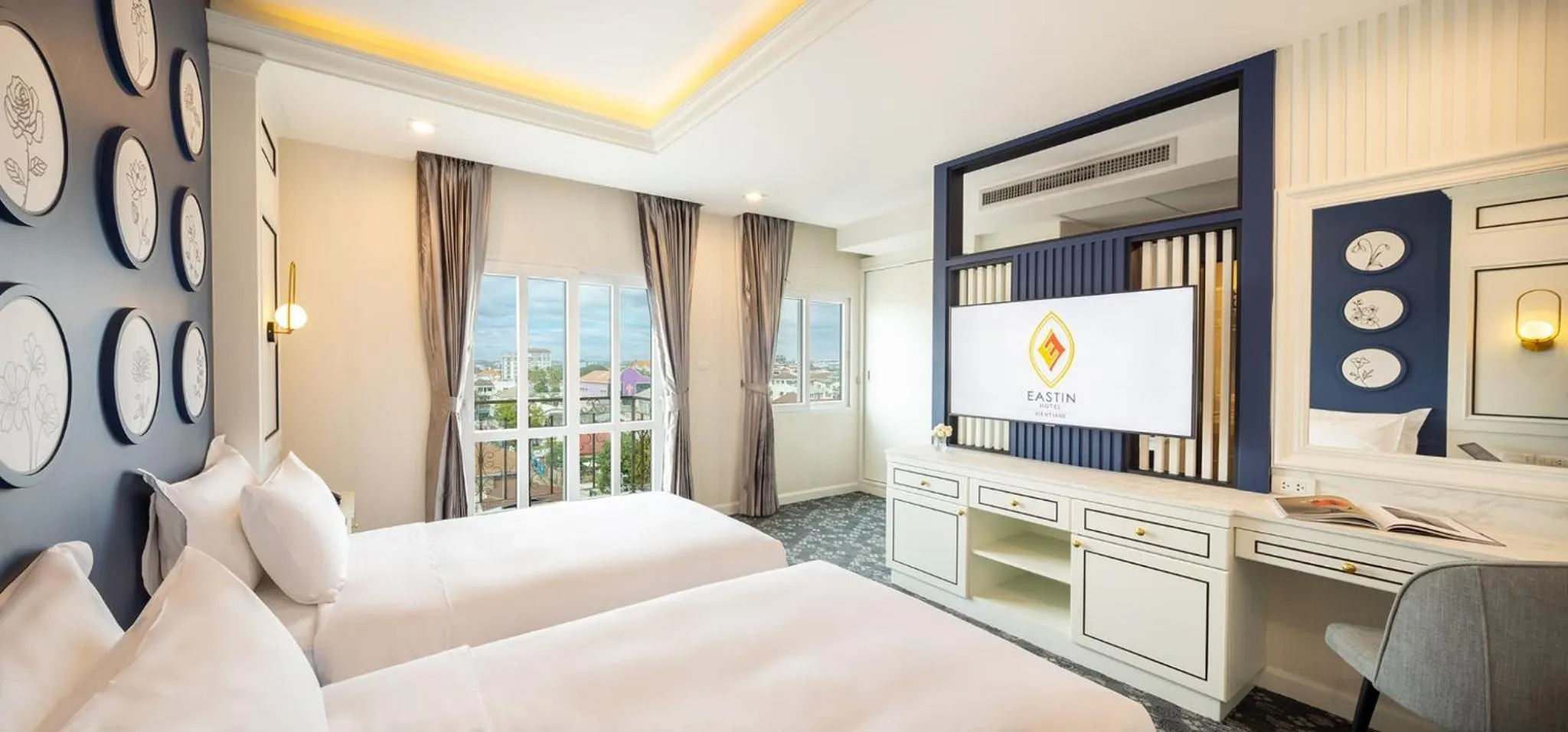 Bed in Eastin Hotel Vientiane