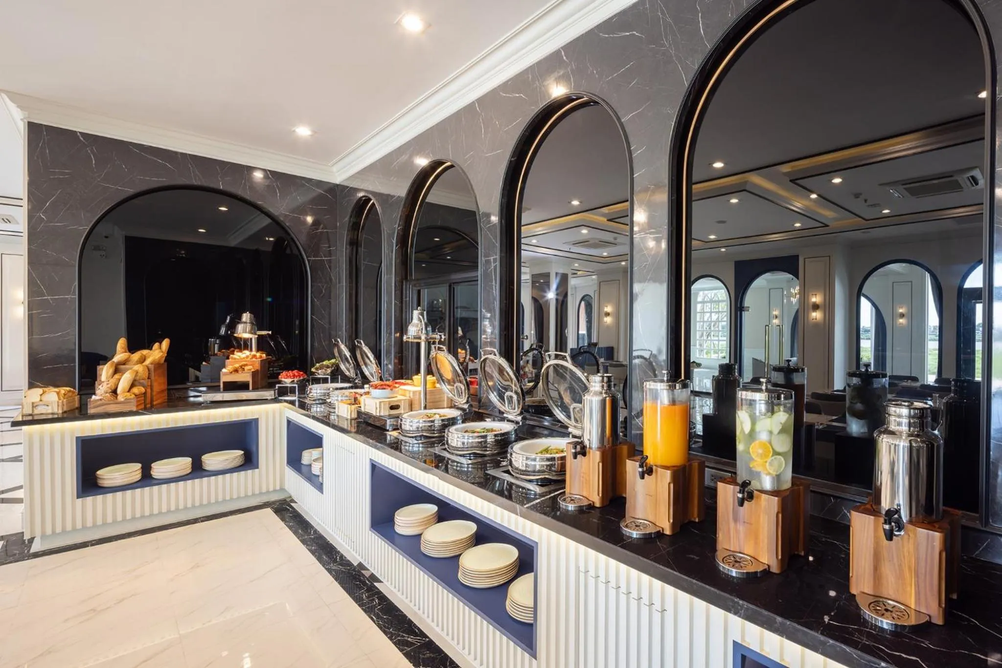 Breakfast in Eastin Hotel Vientiane