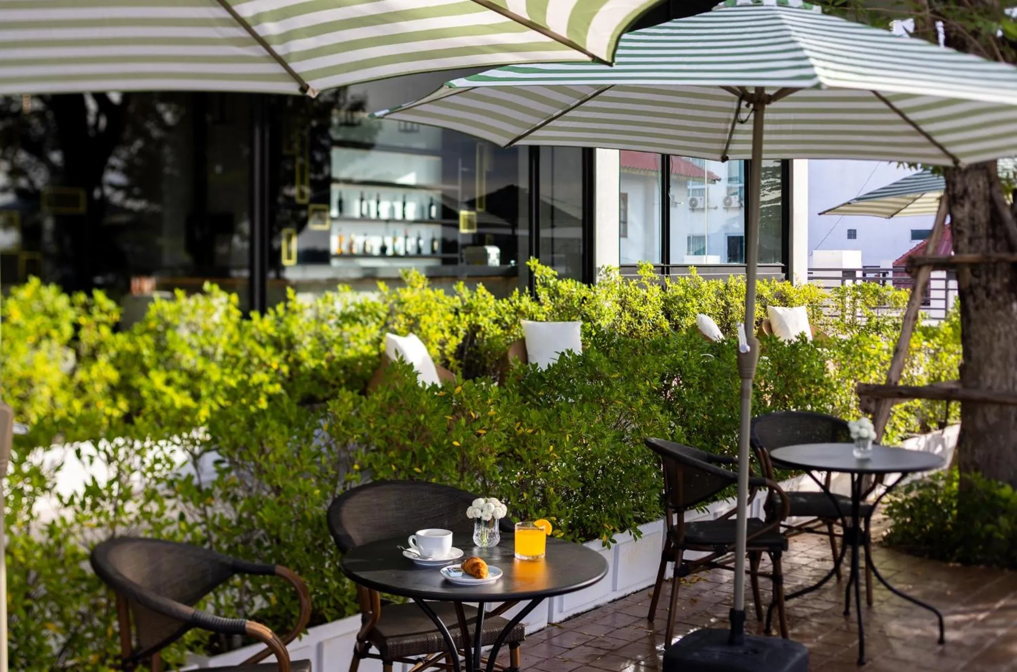 Lounge or bar in Eastin Hotel Vientiane