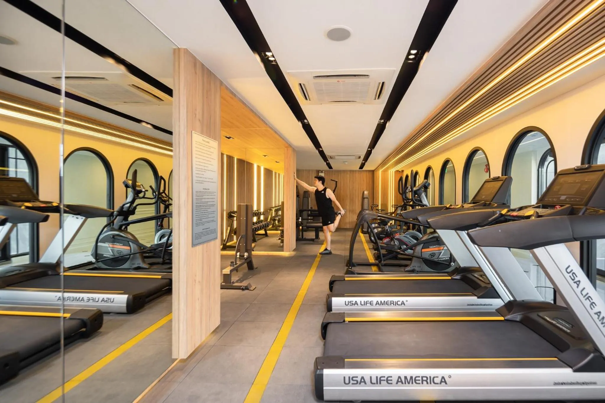 Fitness centre/facilities in Eastin Hotel Vientiane