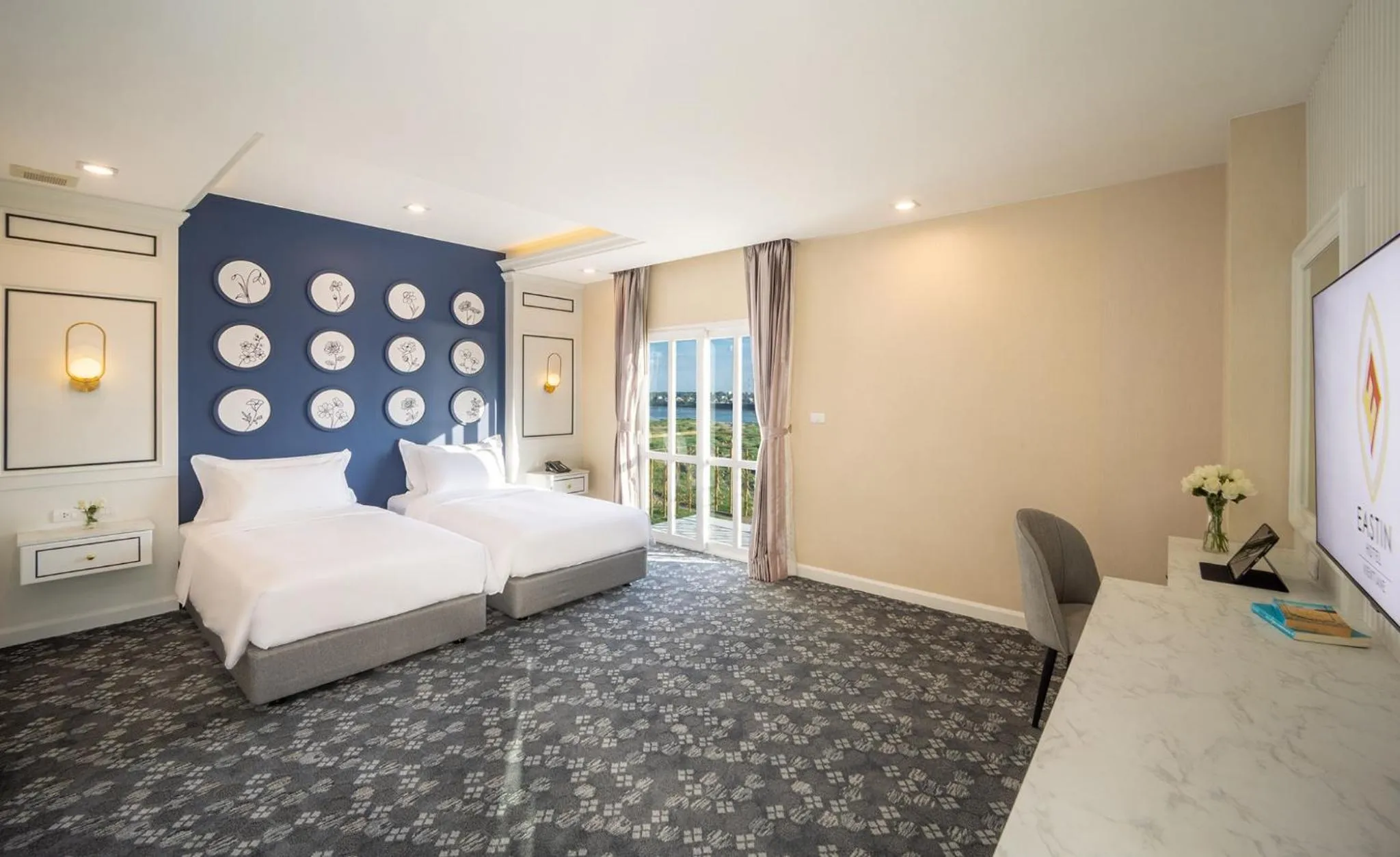 Bed in Eastin Hotel Vientiane