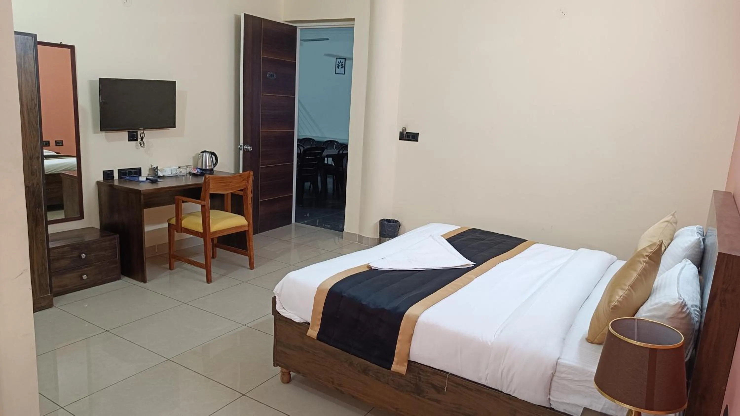 Photo of the whole room in White House Country Inn By PEARL Luxury Hotel In Jhajjar