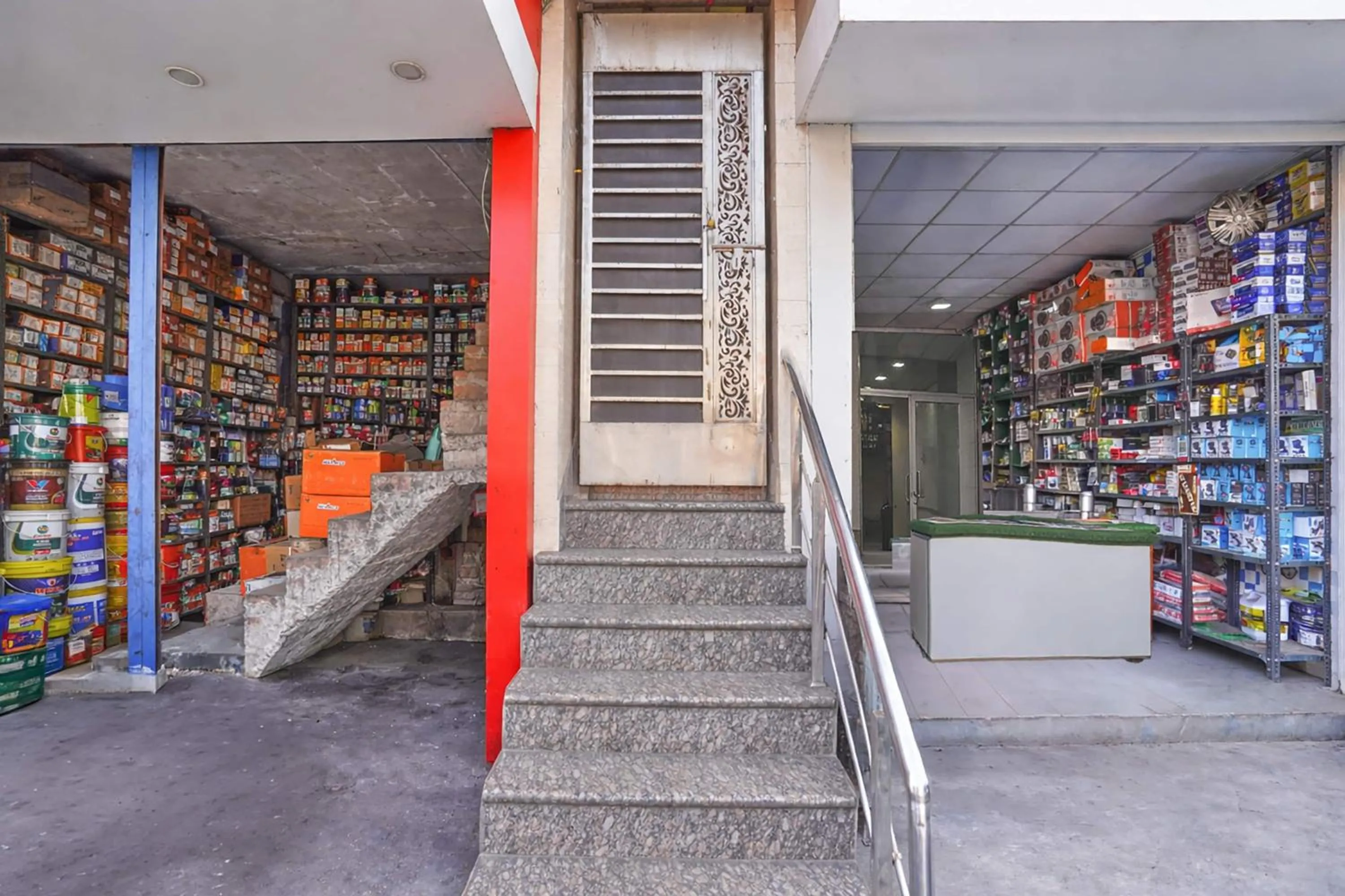 Facade/entrance in Collection O JK Temple Kanpur Formerly Yatika Inn