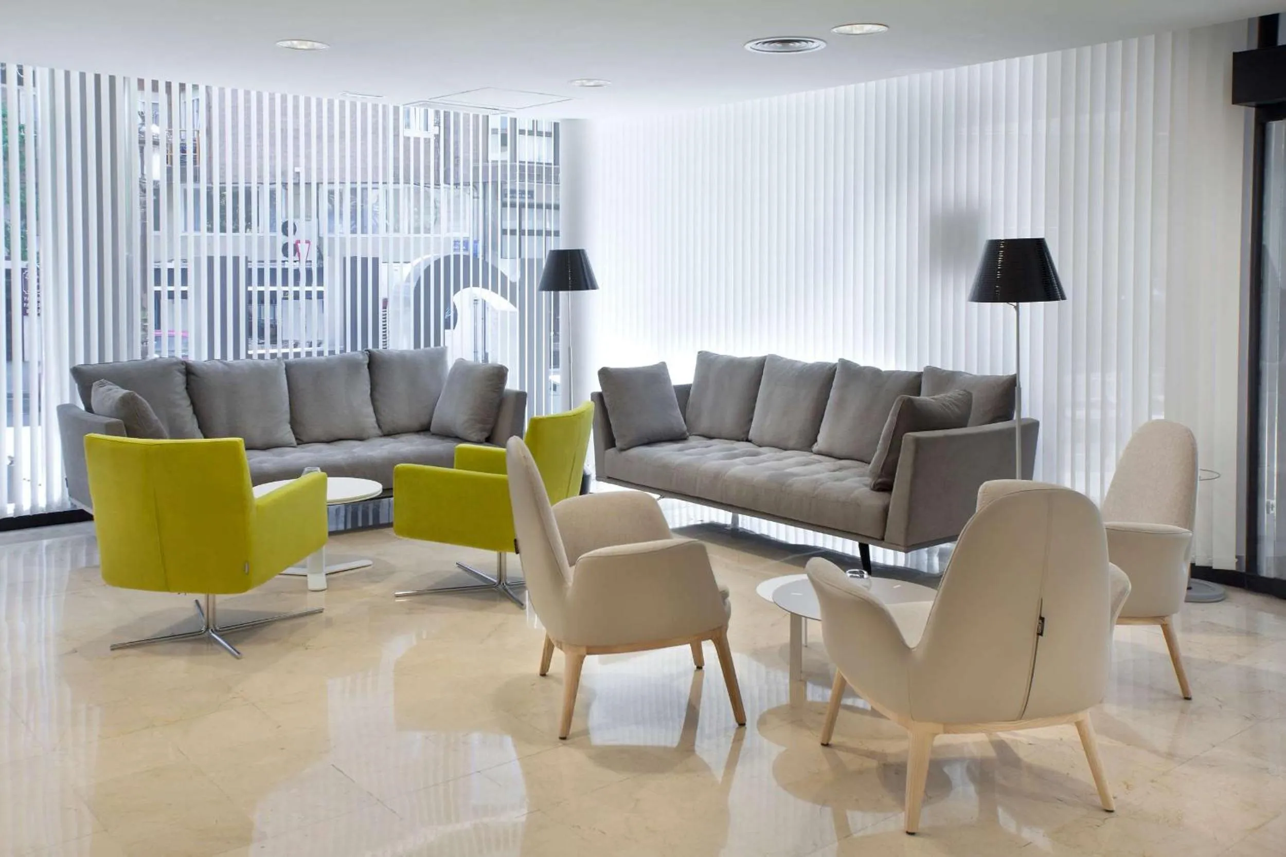 Lobby or reception in NH Ciudad de Santander