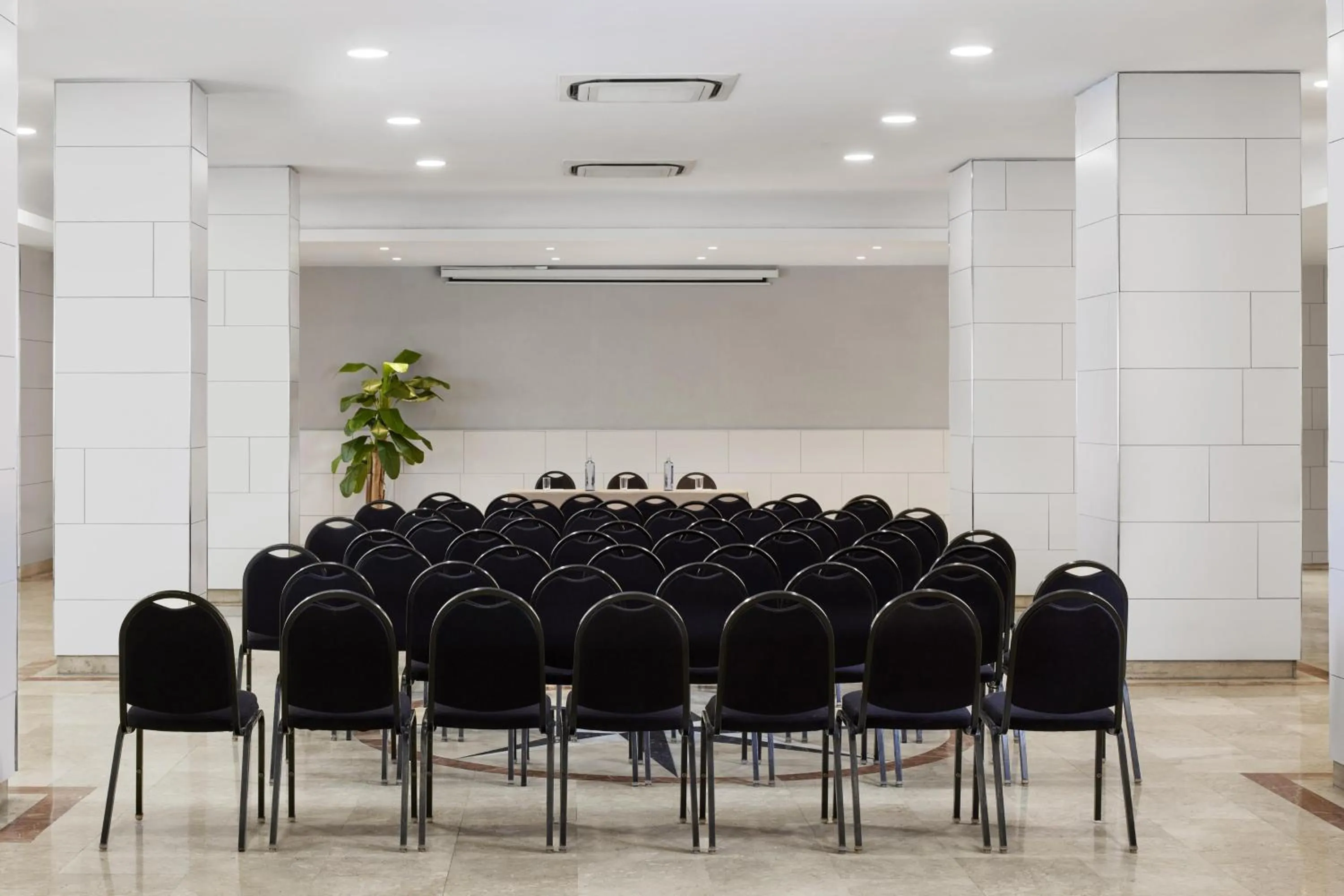 Meeting/conference room in NH Luz Huelva