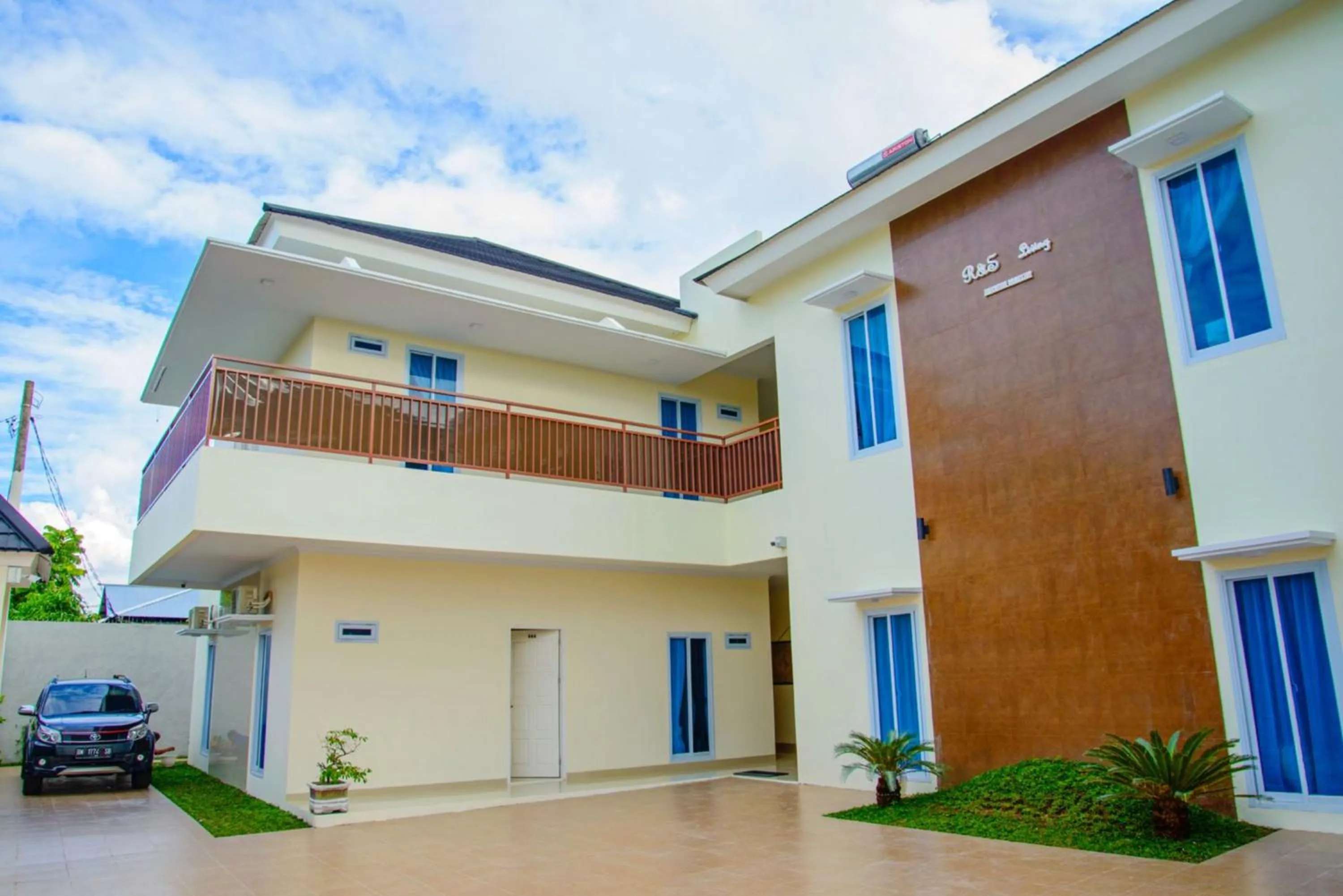 Property building in RedDoorz syariah near Universitas Islam Riau