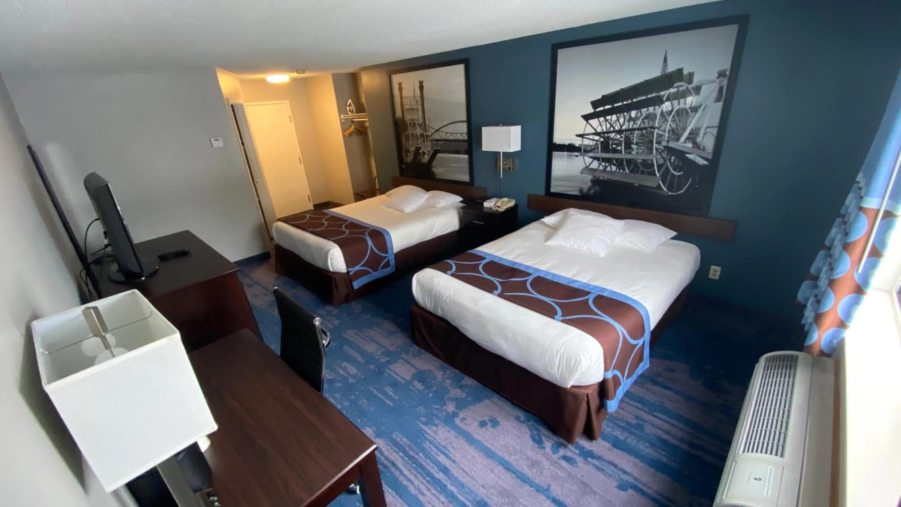 Super 8 by Wyndham Prairie Du Chien