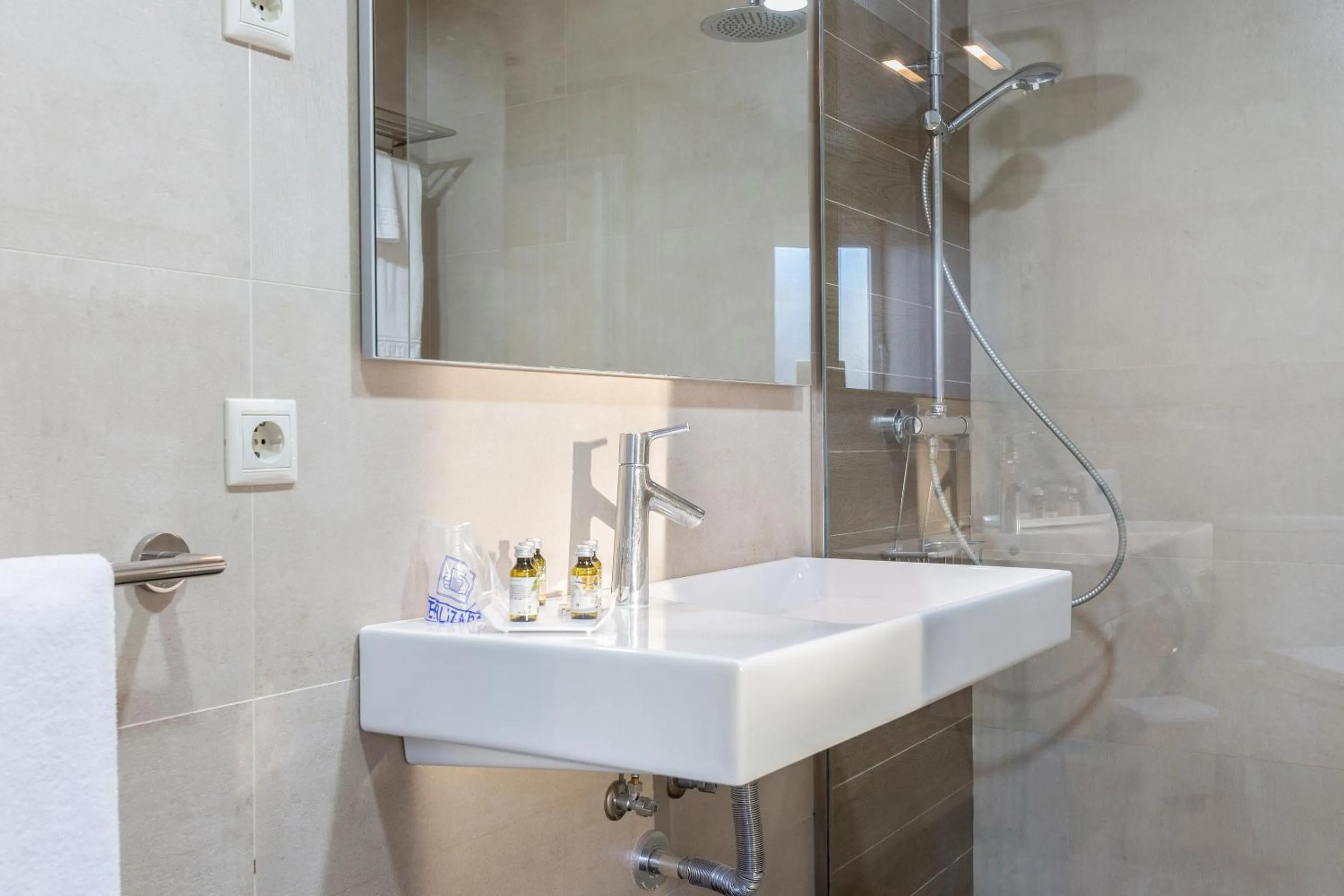 Bathroom in Ona Alanda Club Marbella