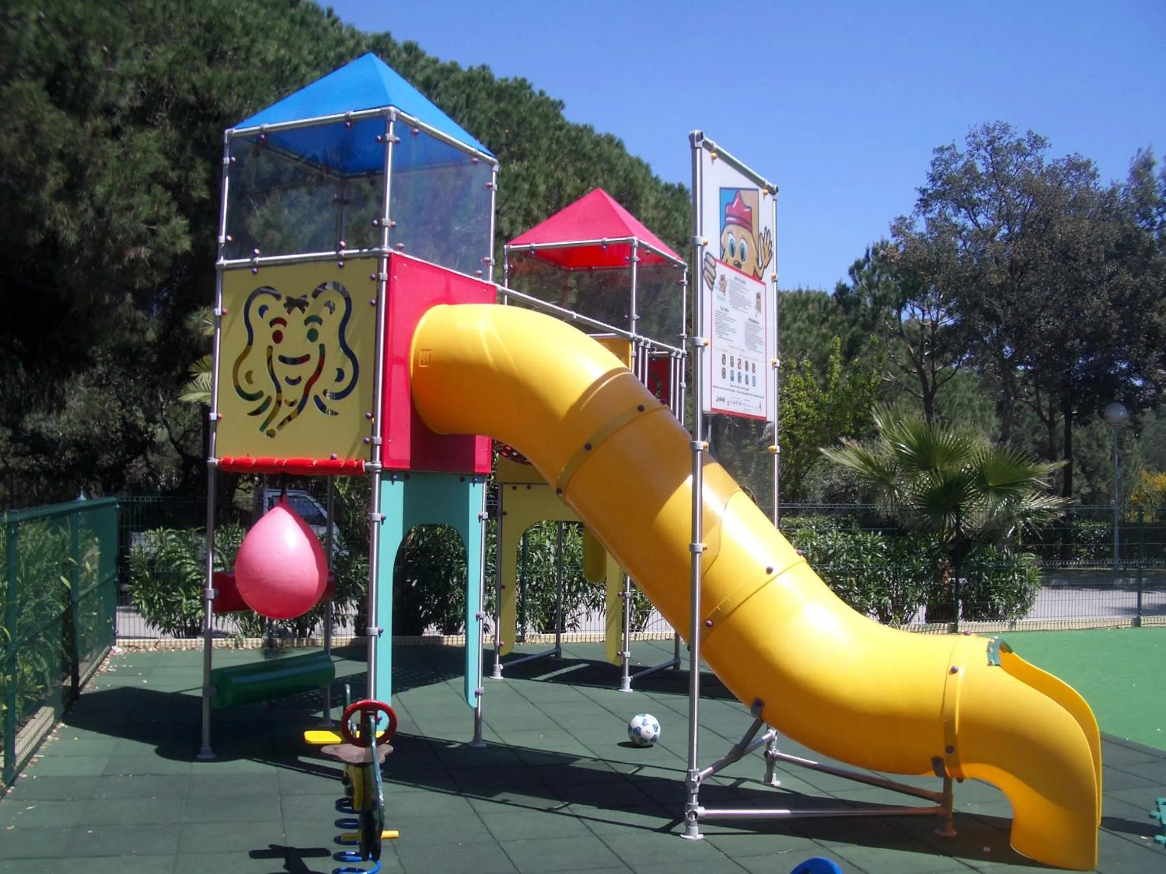 Children play ground in Ona Alanda Club Marbella