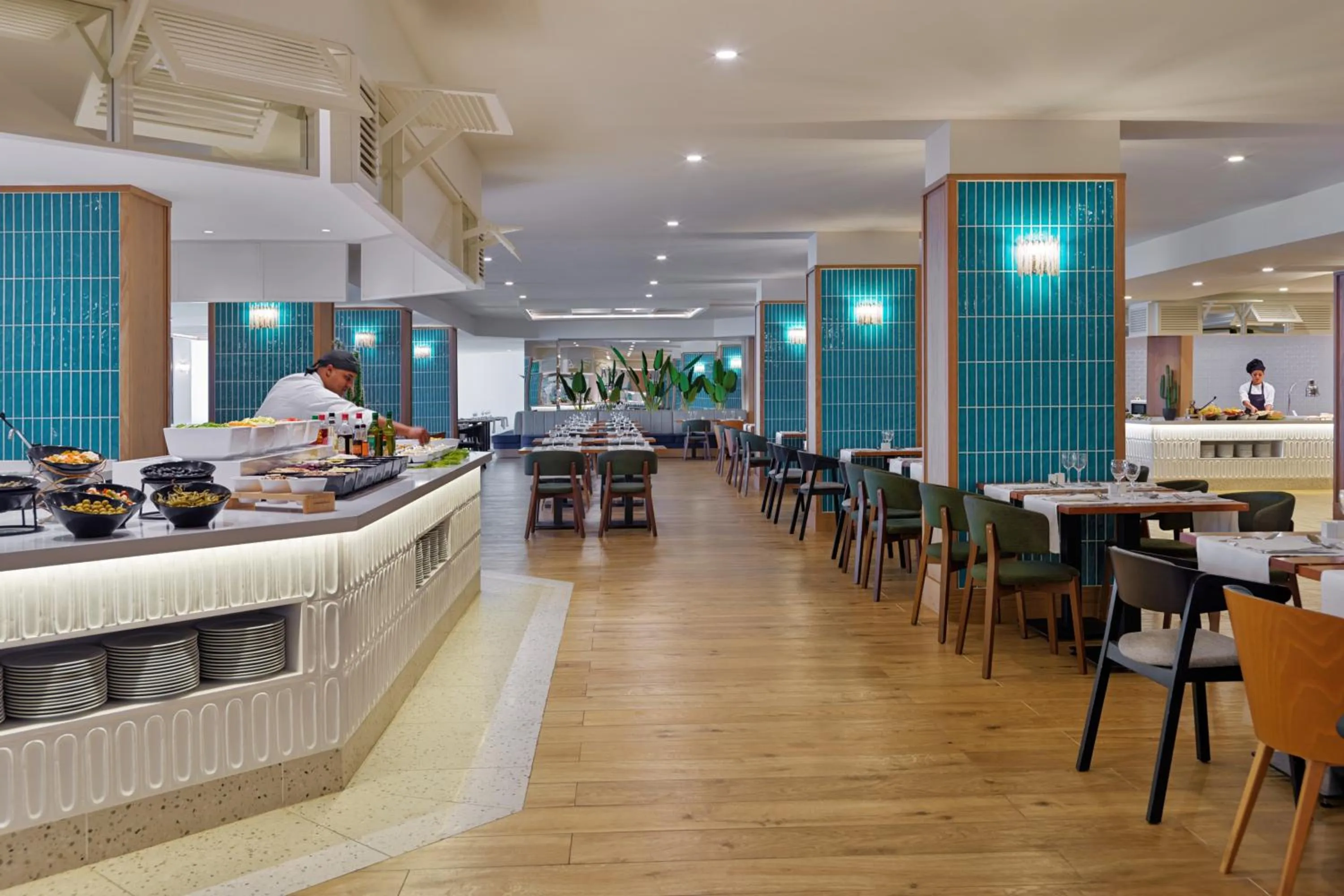 Restaurant/places to eat in H10 Conquistador