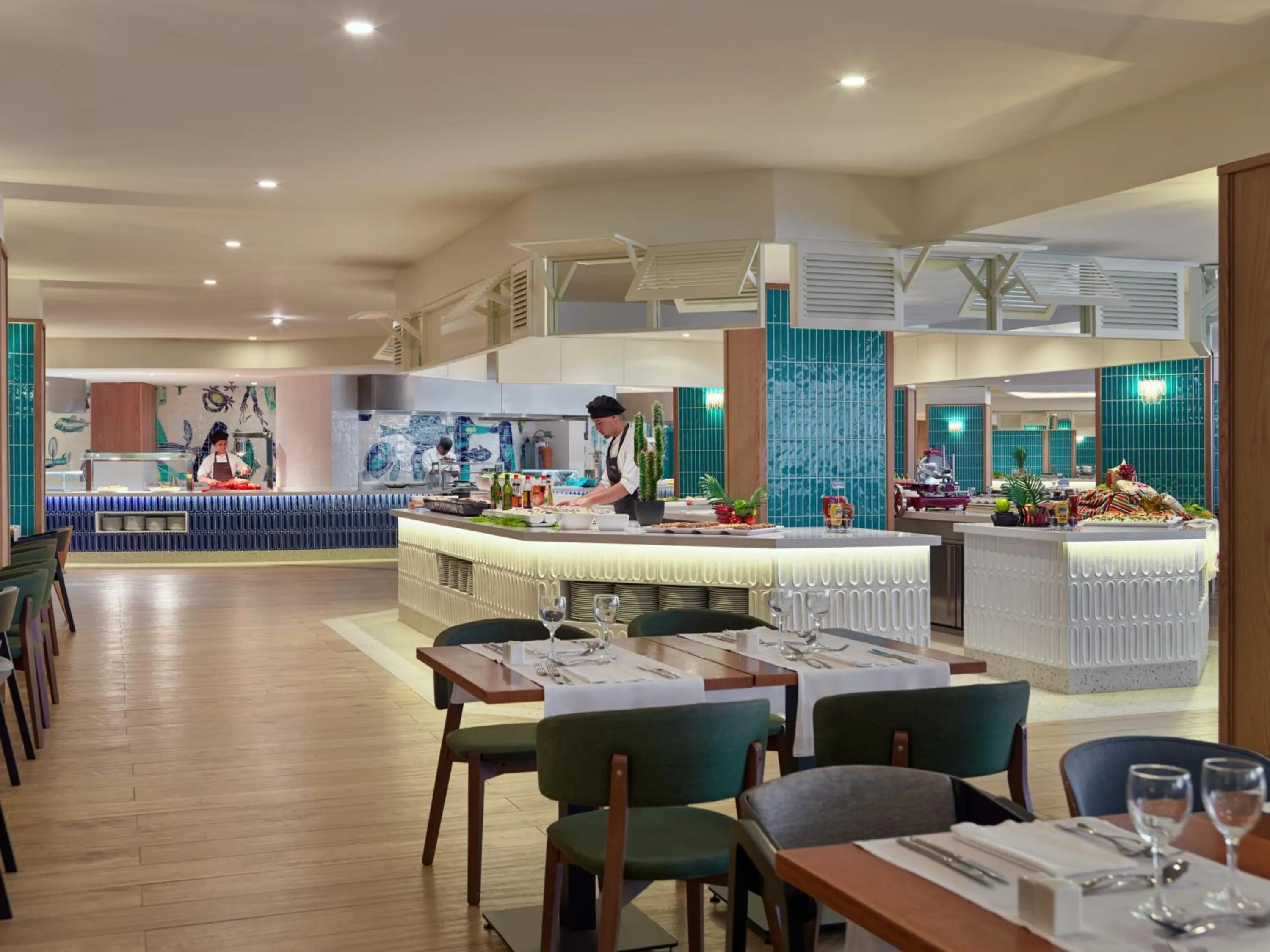 Restaurant/places to eat in H10 Conquistador