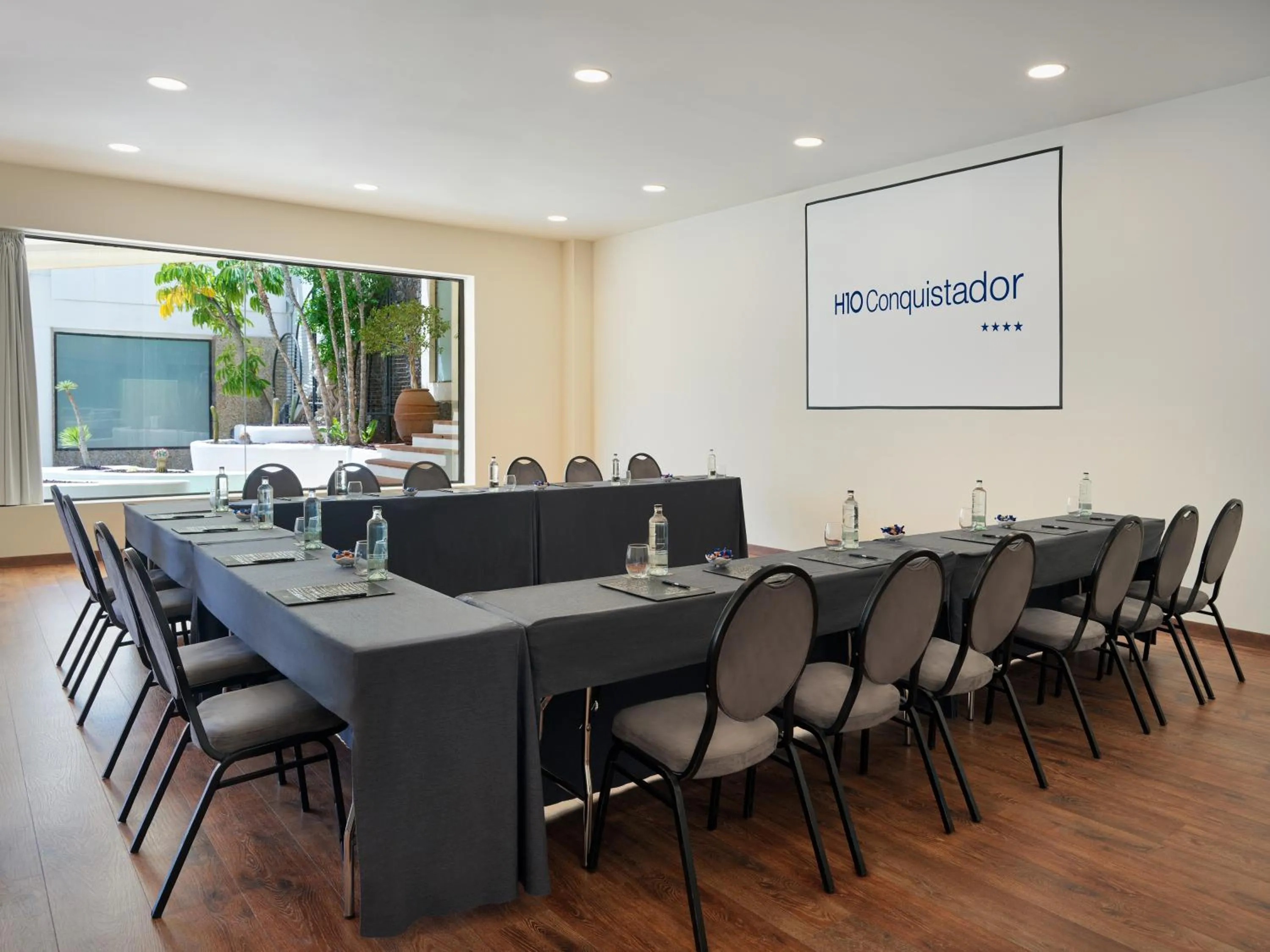 Meeting/conference room in H10 Conquistador