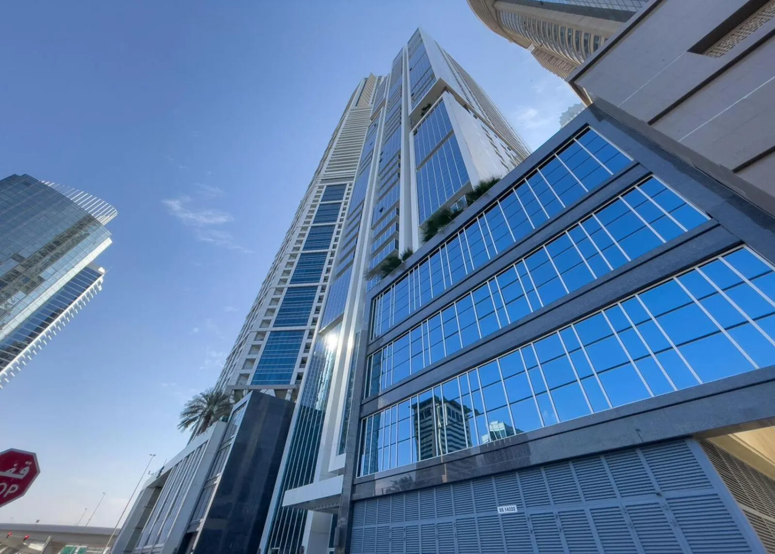 Property building in Dream Inn Apartments - Marina Arcade Tower