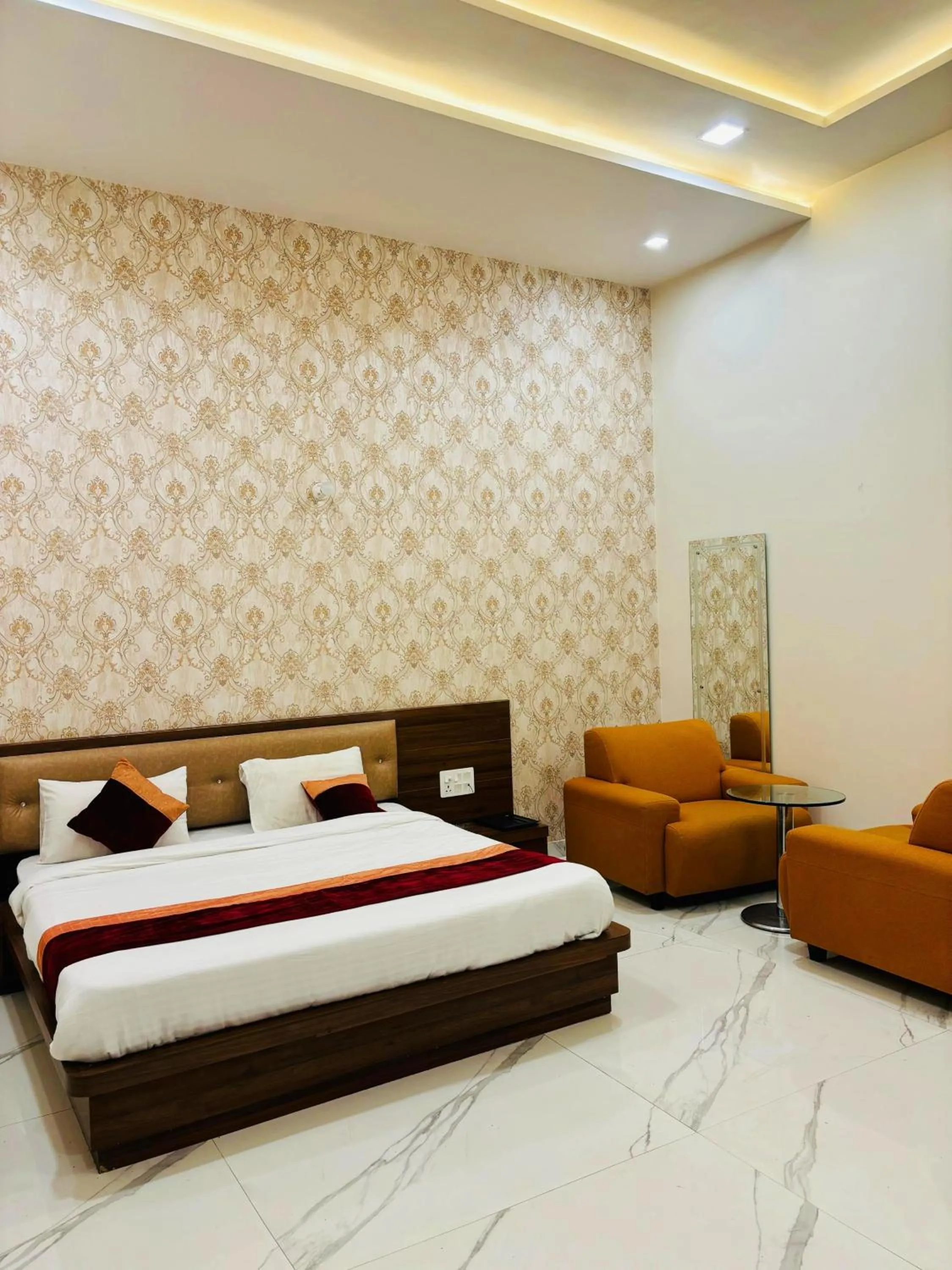 Bed in Vinn Amar Vilas by Vesta