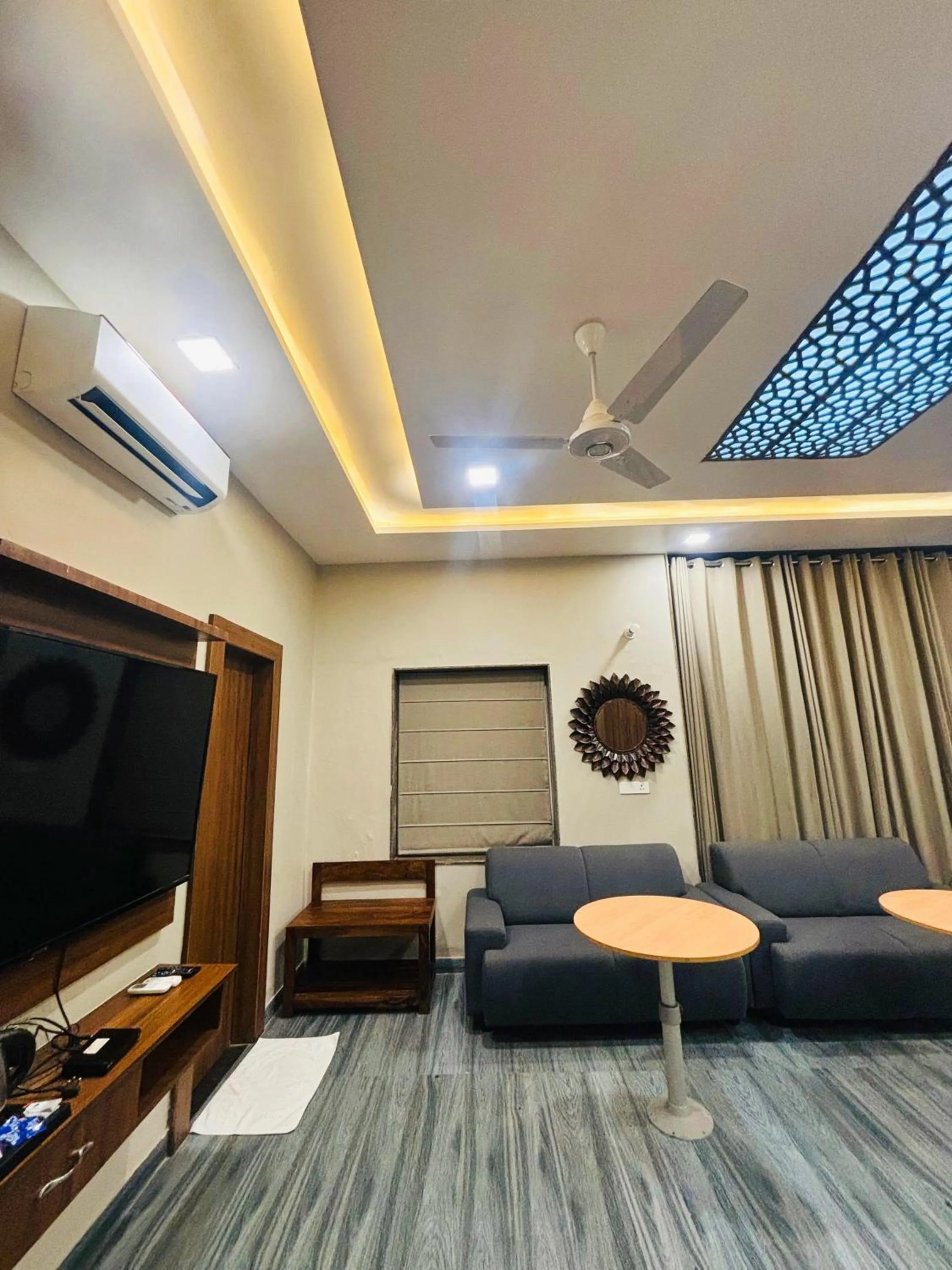 TV and multimedia in Vinn Amar Vilas by Vesta